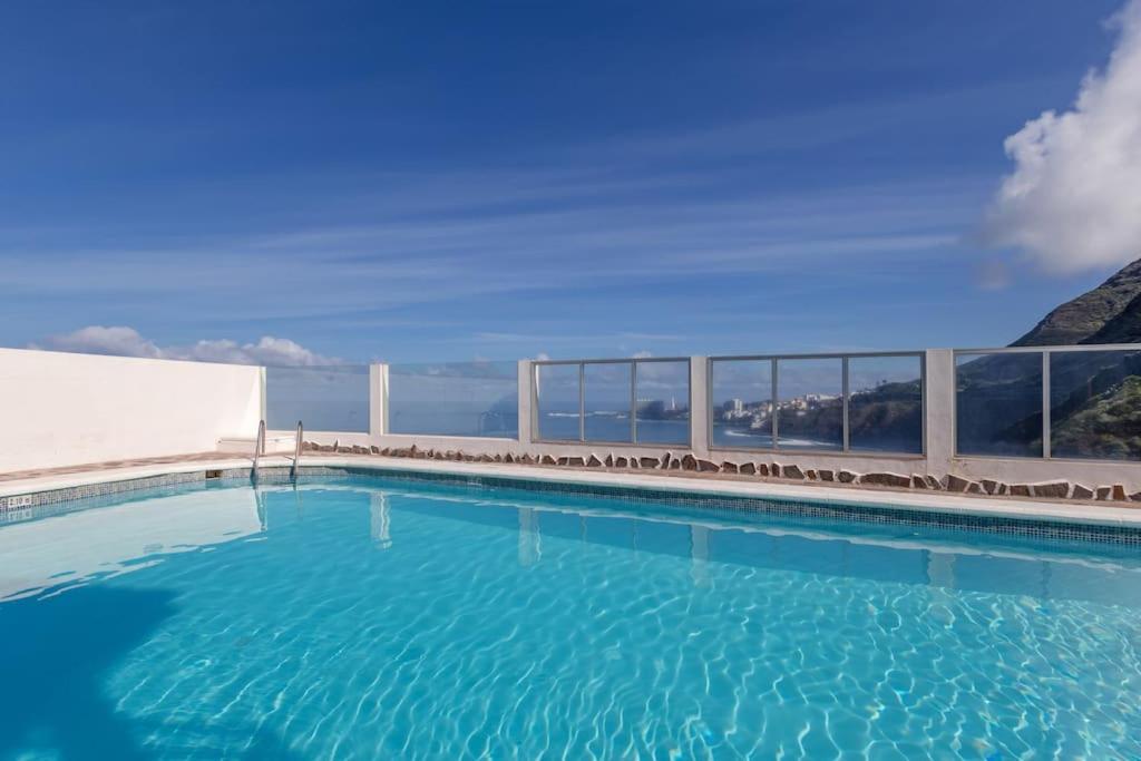 Coastal Vista: retreat in nature