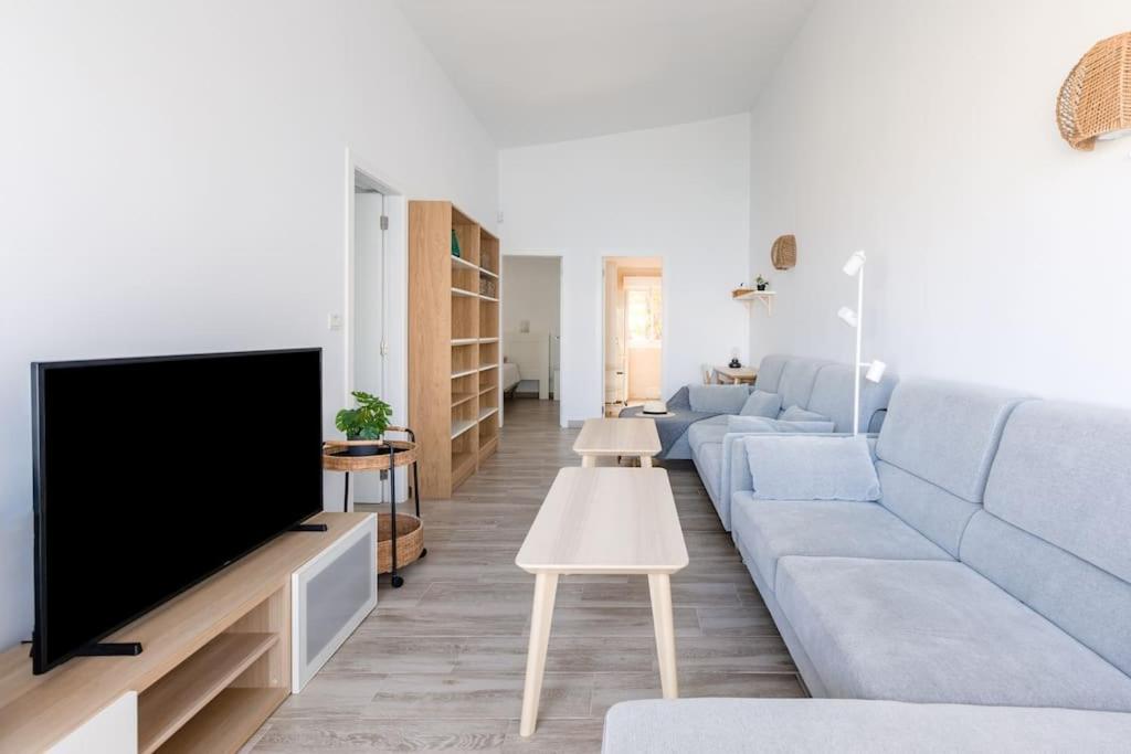 Coastal Vista: retreat in nature