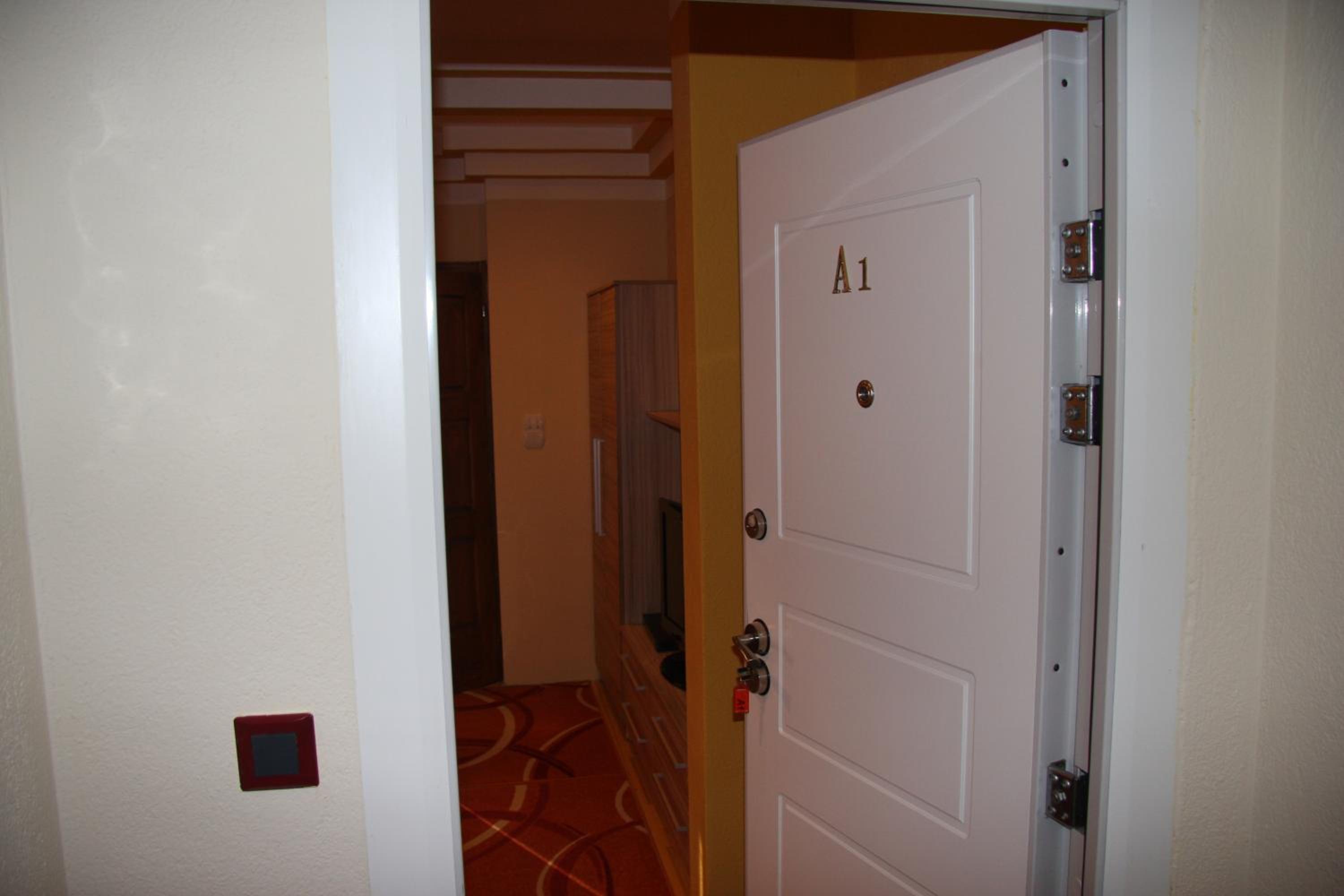 Photo 38