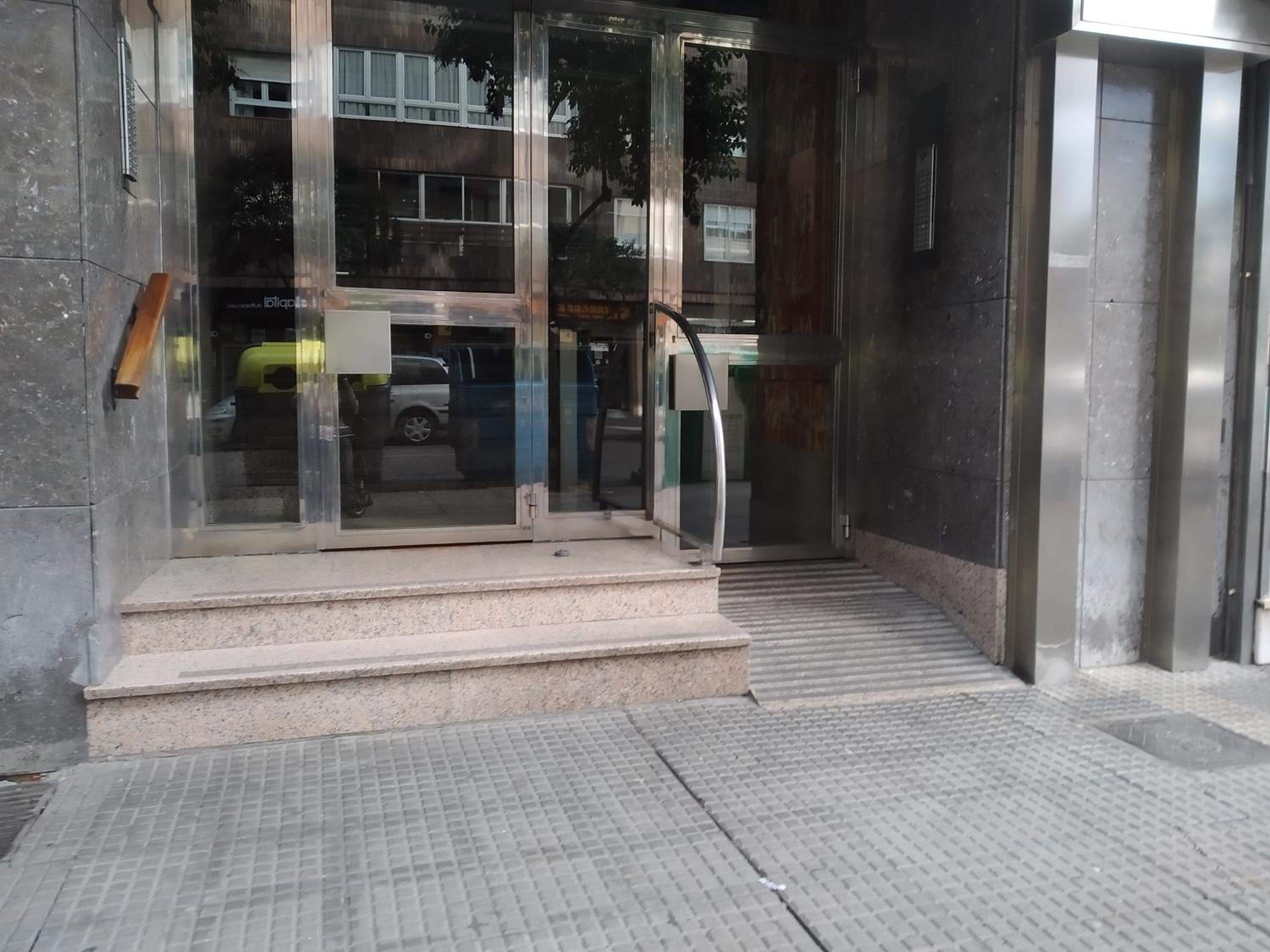 Gran piso alto LuzDiseño centrico con garaje