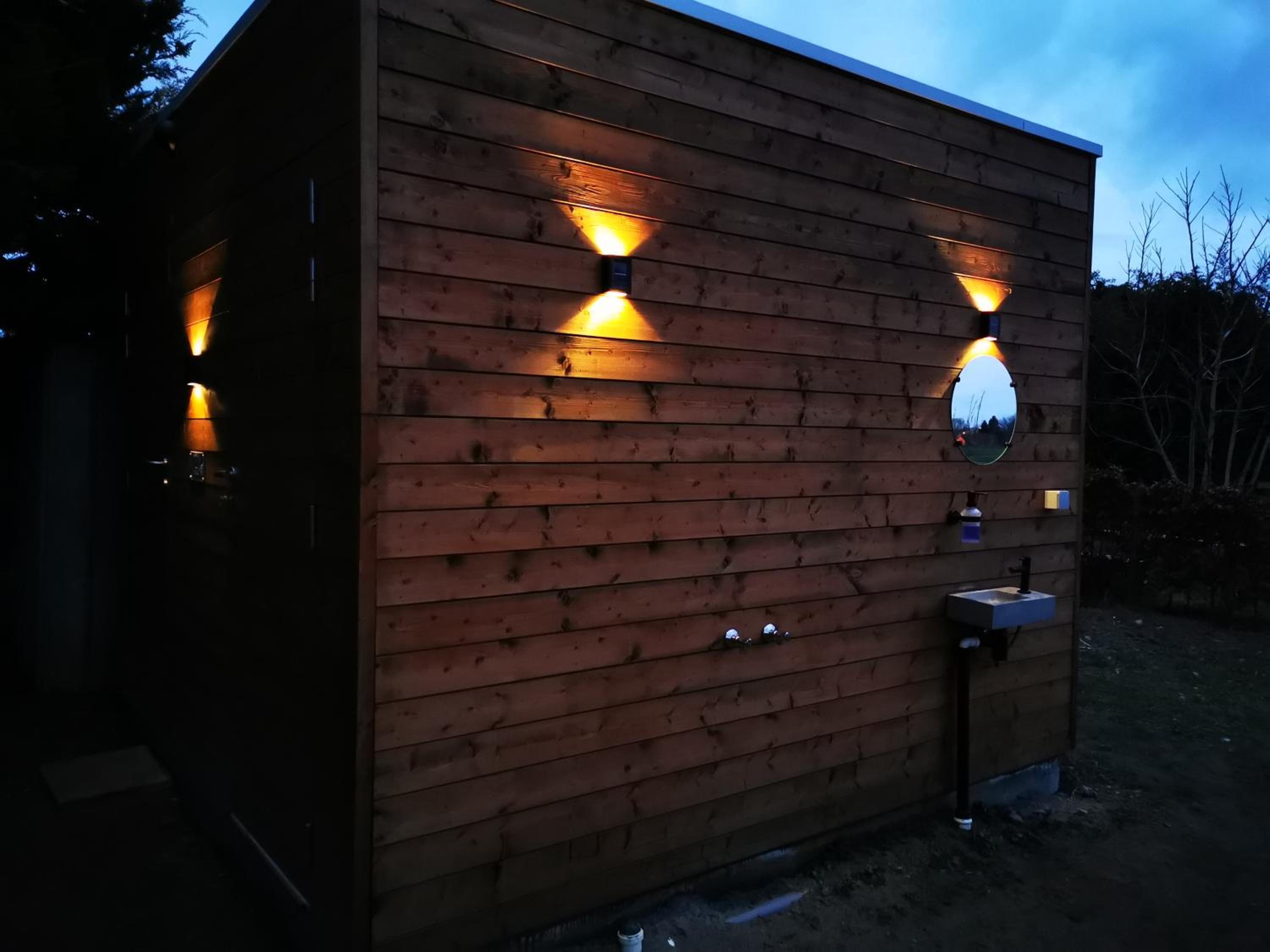 Au Pied Du Trieu, The Shelter