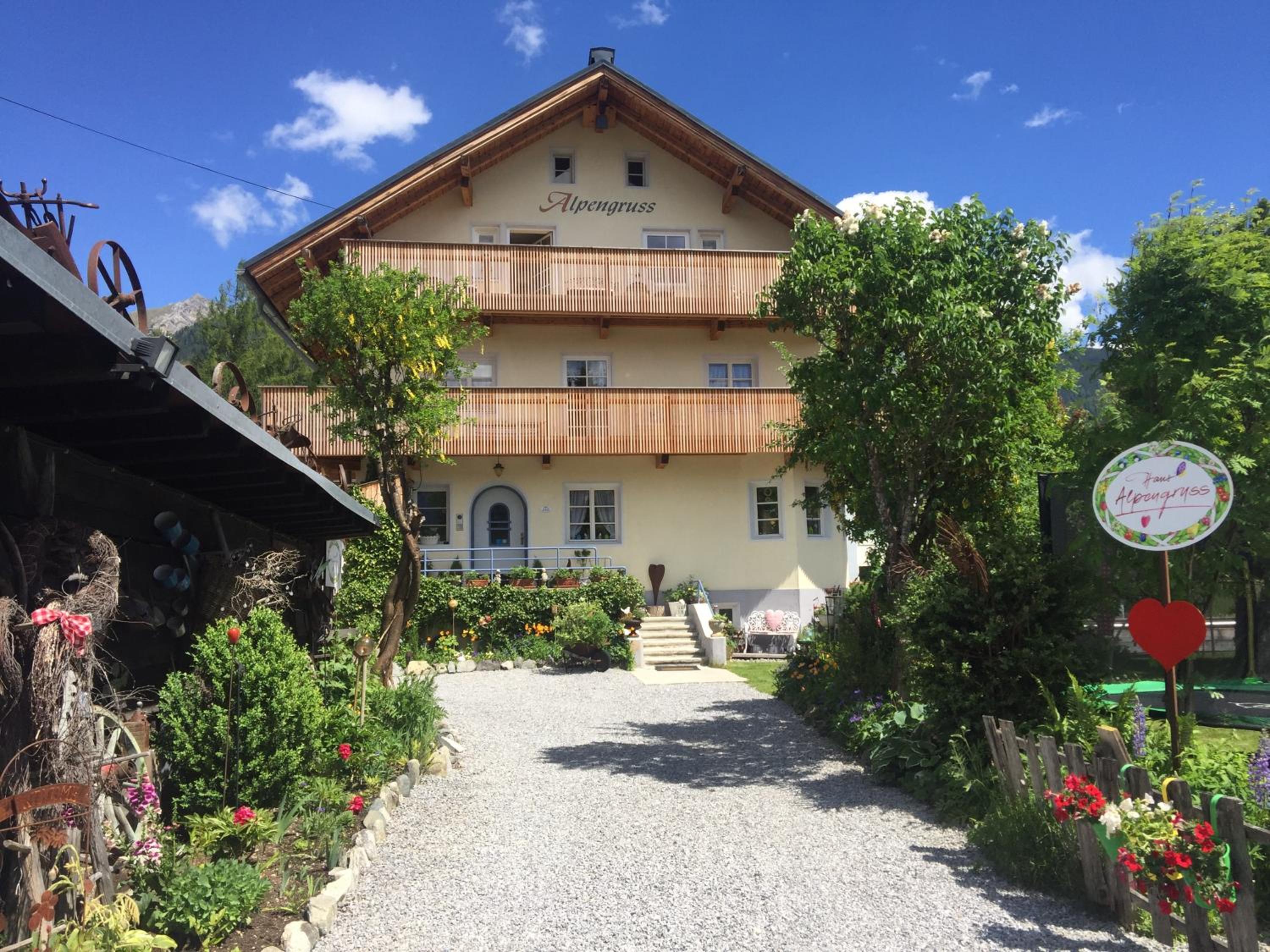 Hannas ALPENGRUSS Apartment & Zimmer