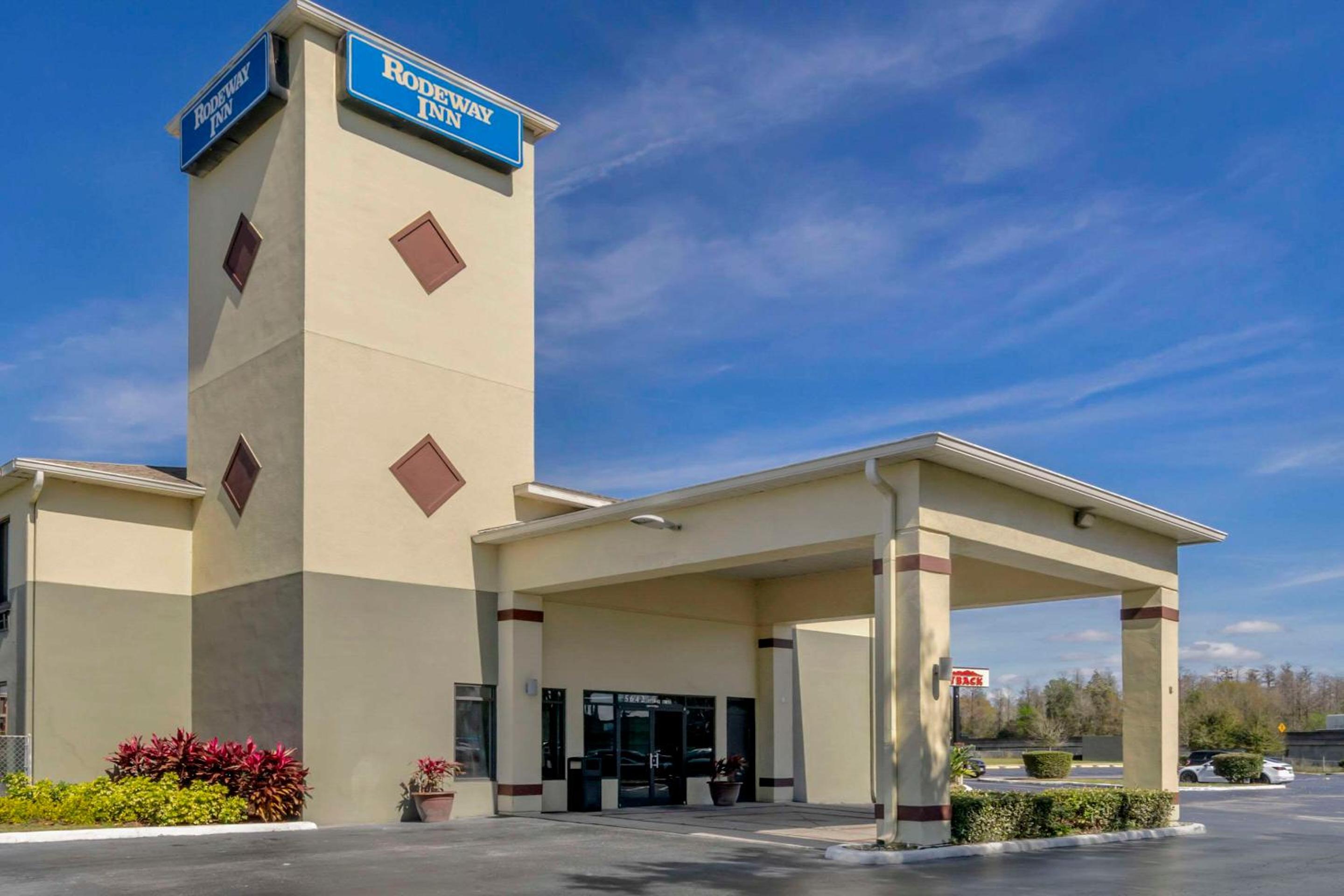 Tampa Bay Area Vacations - Rodeway Inn - Property Image 1