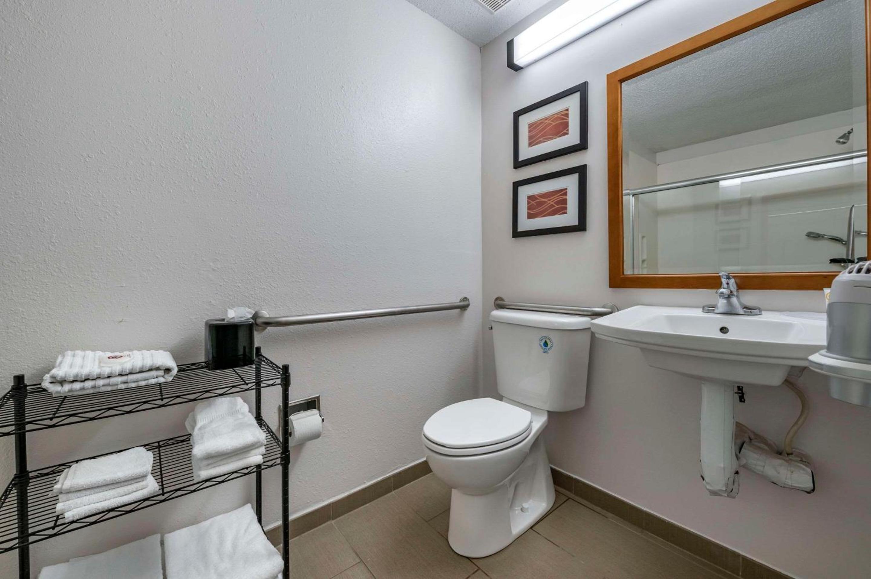 Comfort Inn Plainfield - Indianapolis Airport view 5