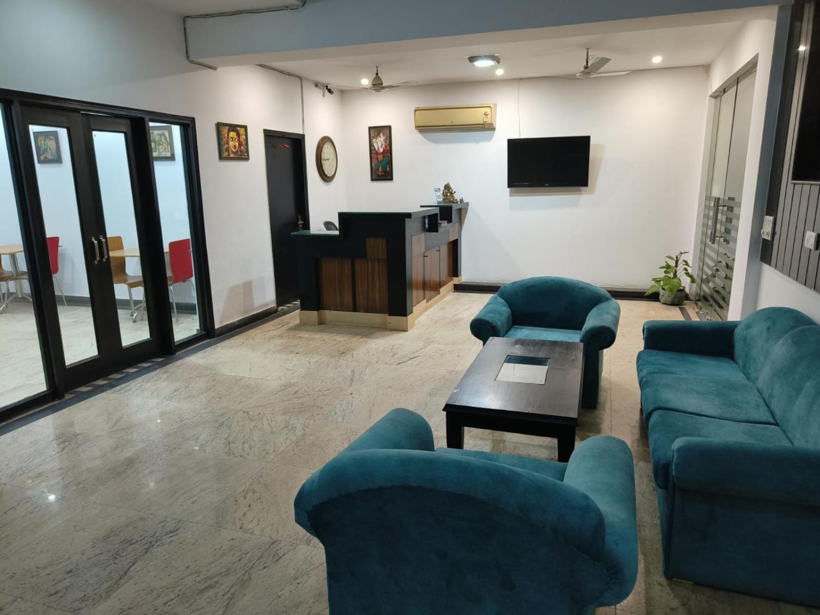lounge