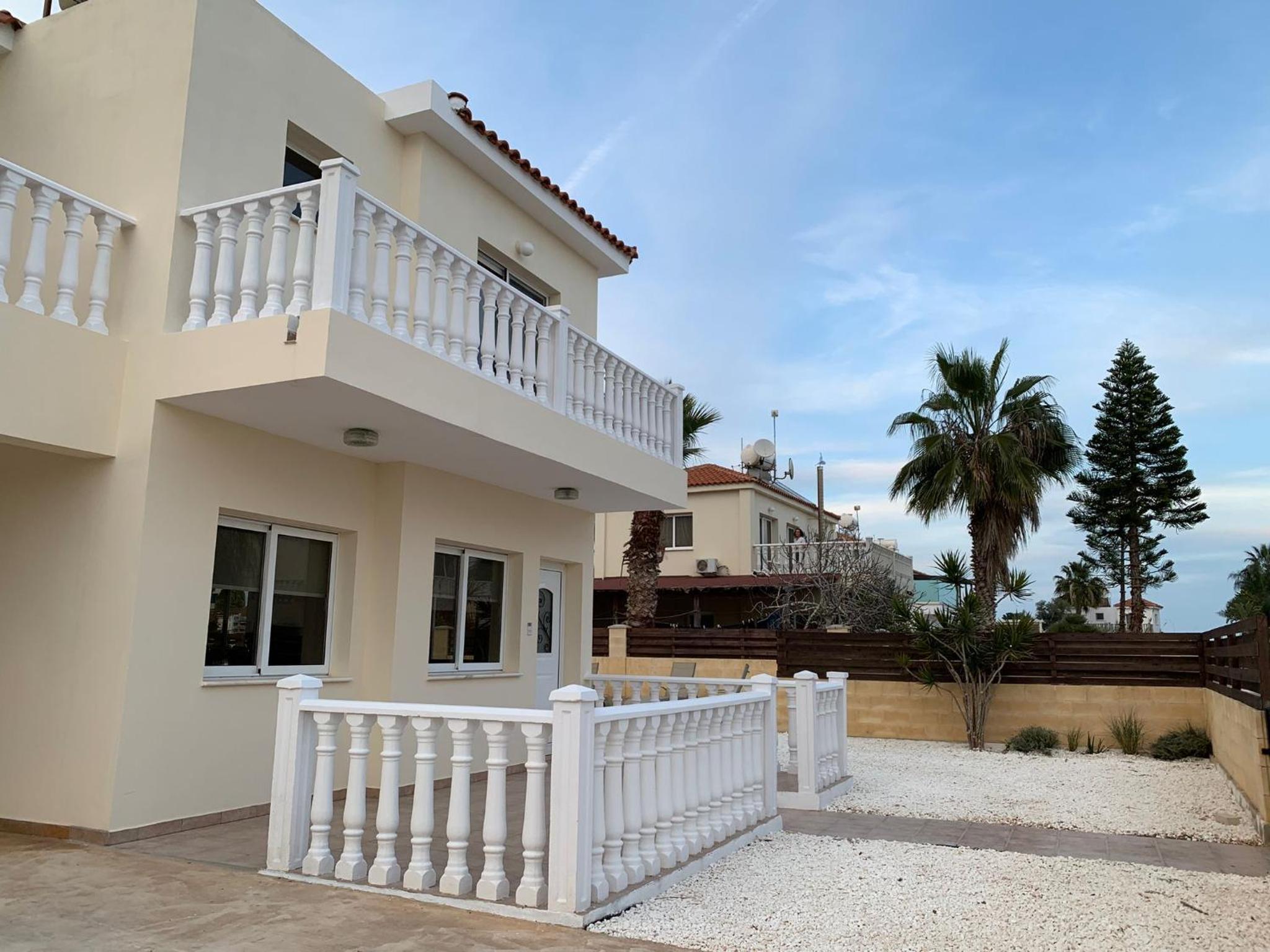 Moonlight Sea View Villa