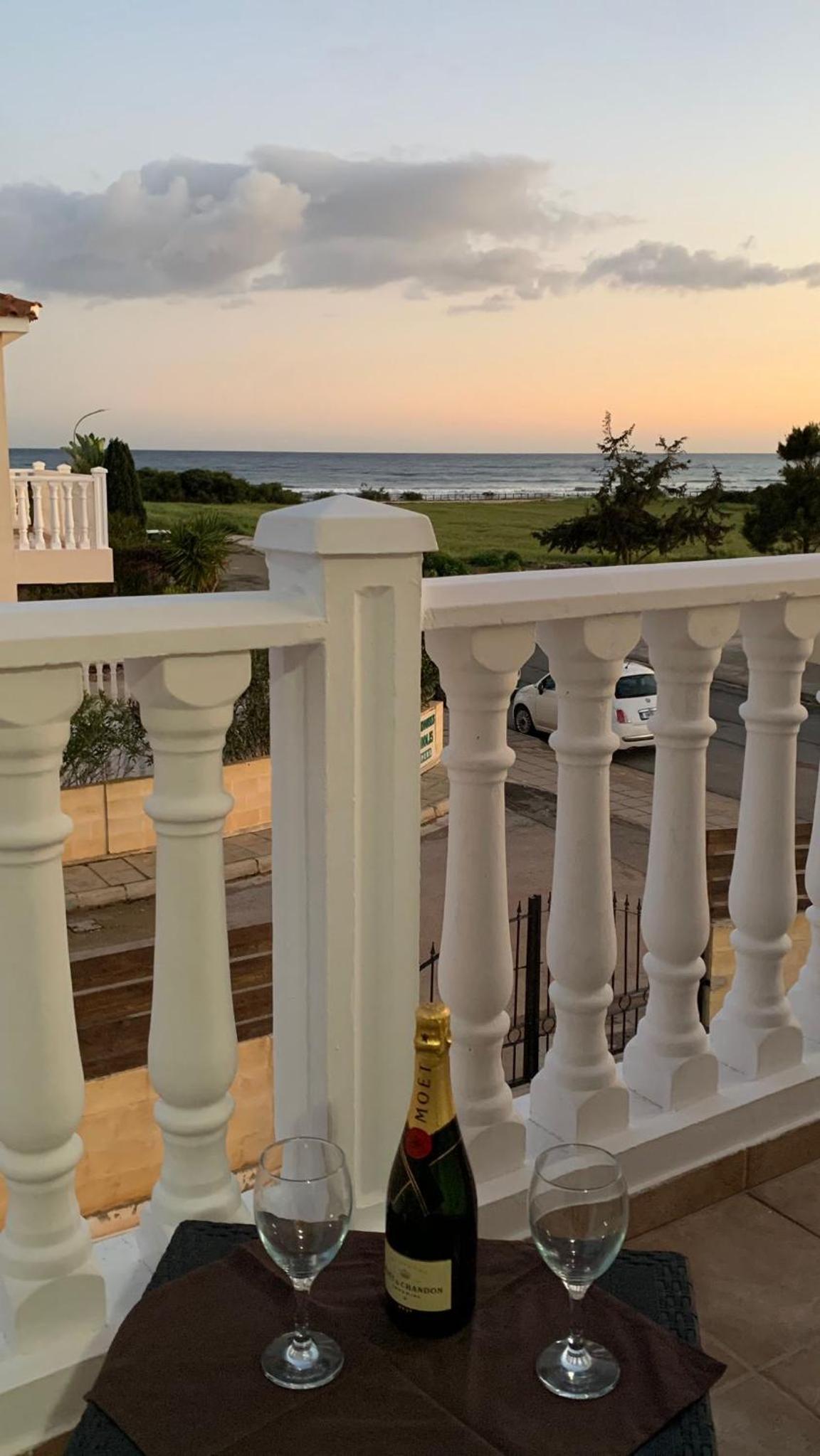 Moonlight Sea View Villa