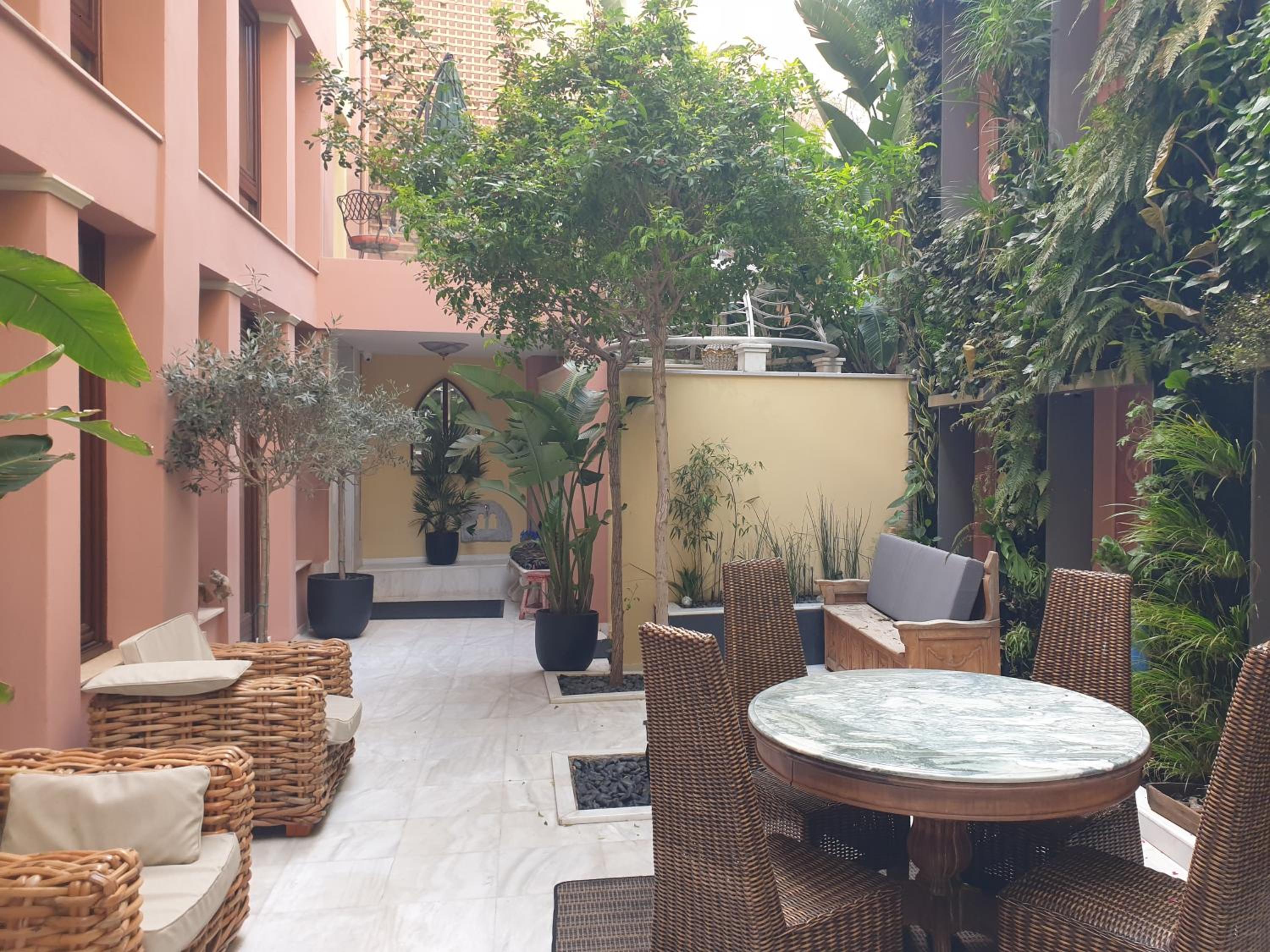 Farmaki Residence, Plaka
