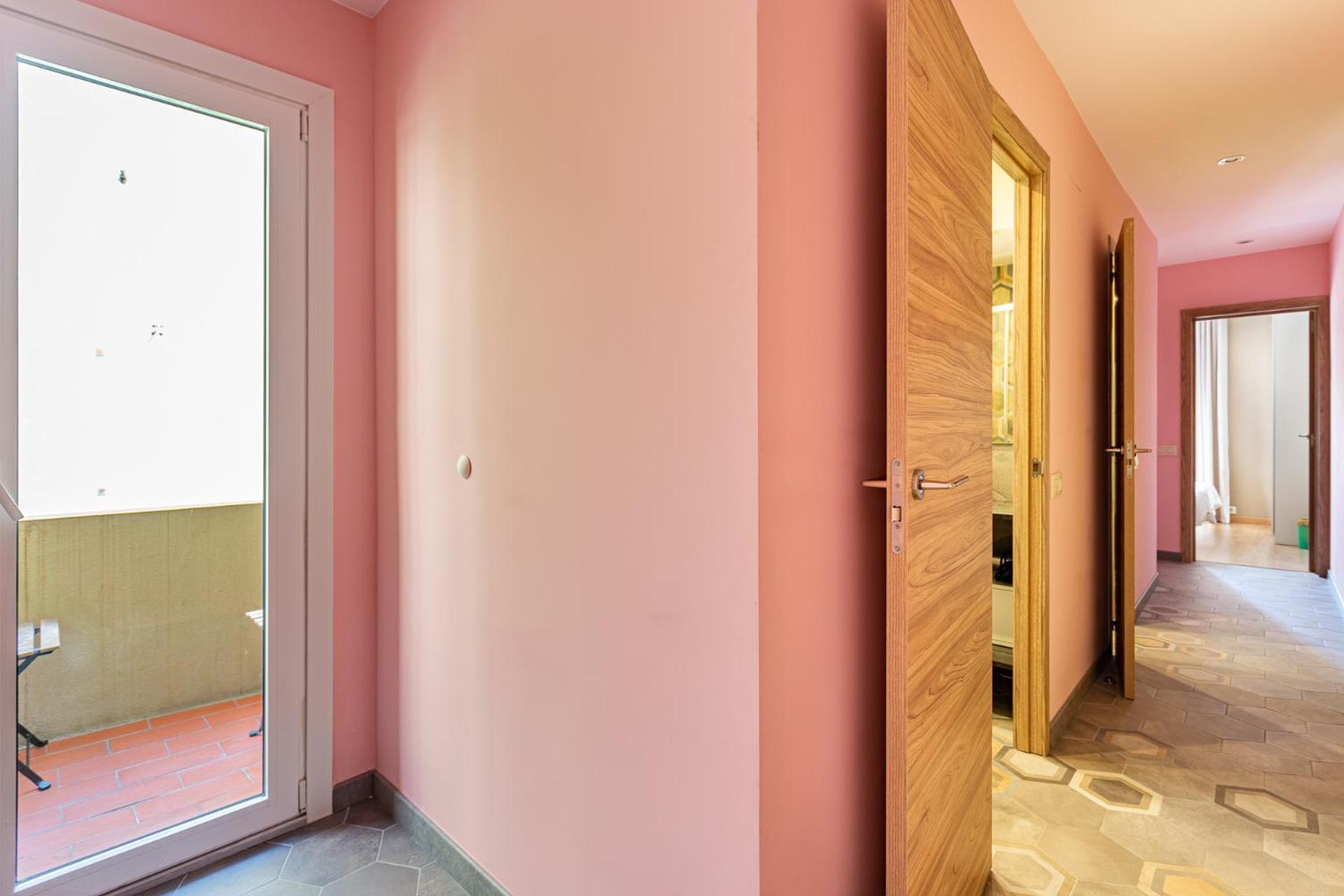 Three bedrooms apartment