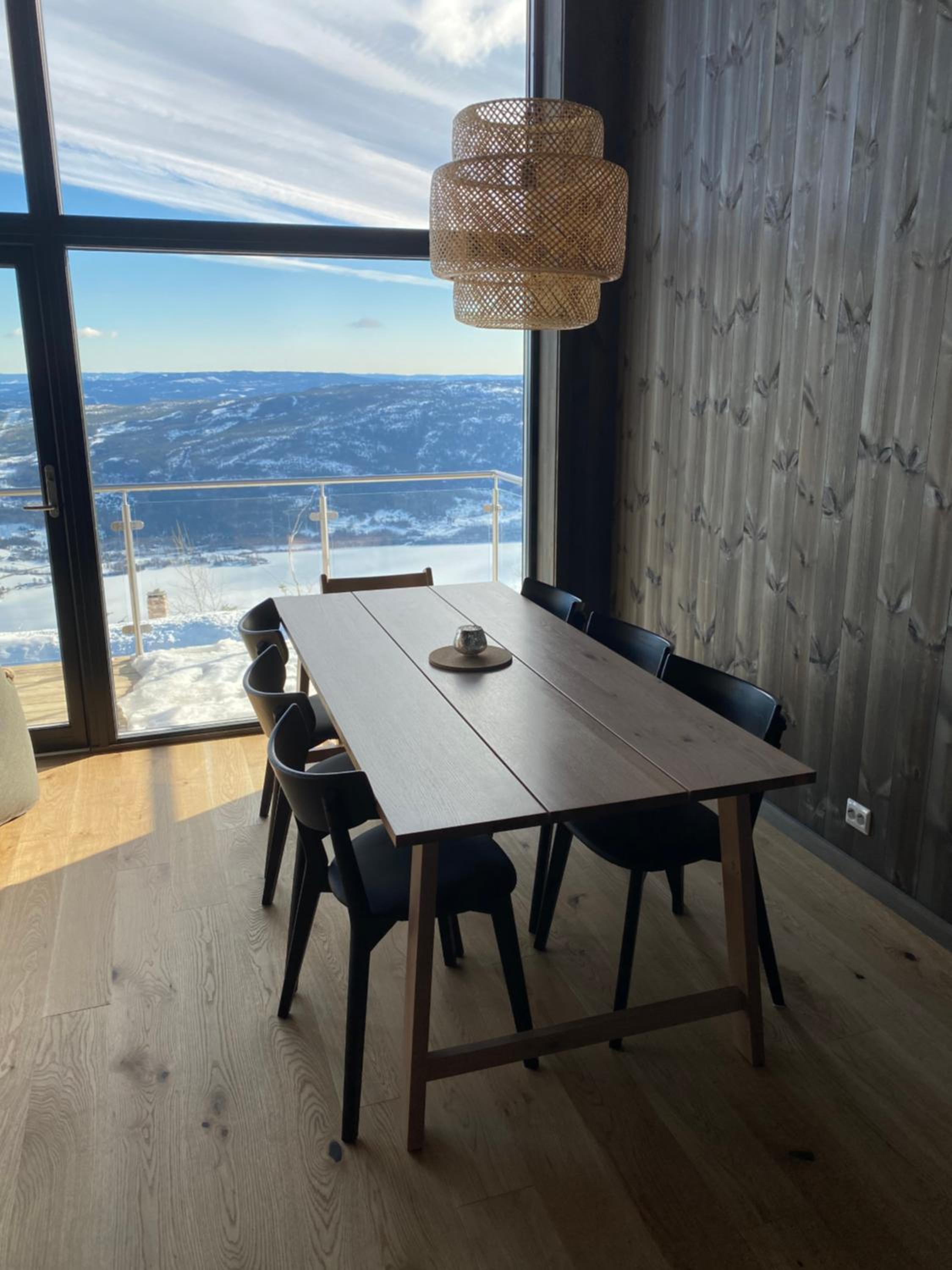 Cosy apartment with ski in/out view 2