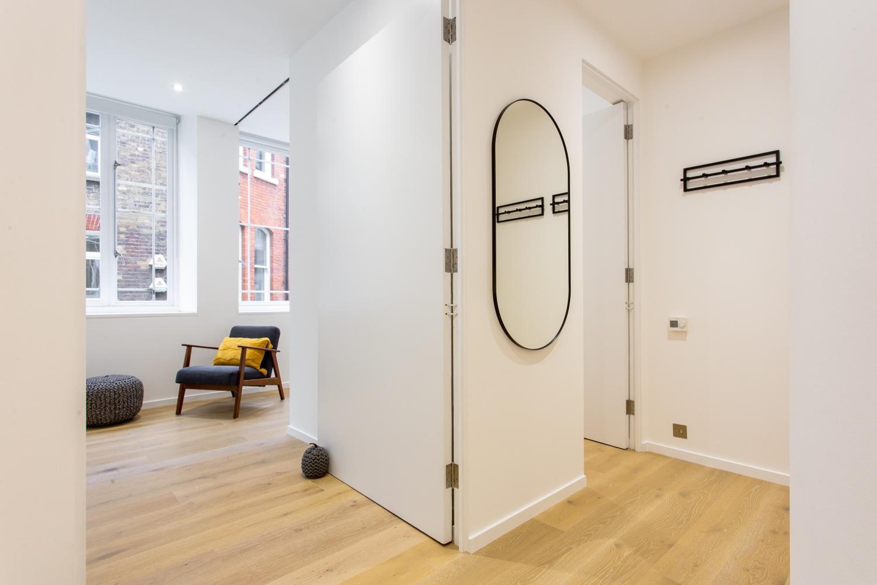 2 Bed 2 Bath Apartment Off Regent Street