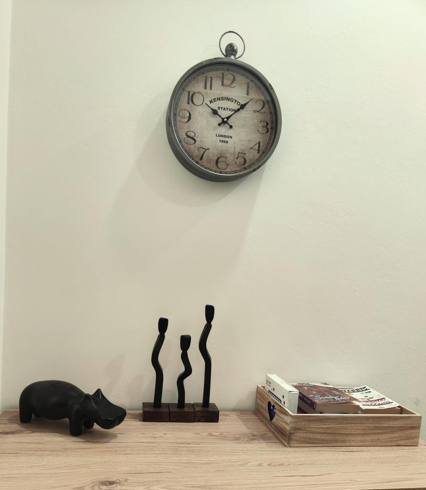 b&b Telesilla