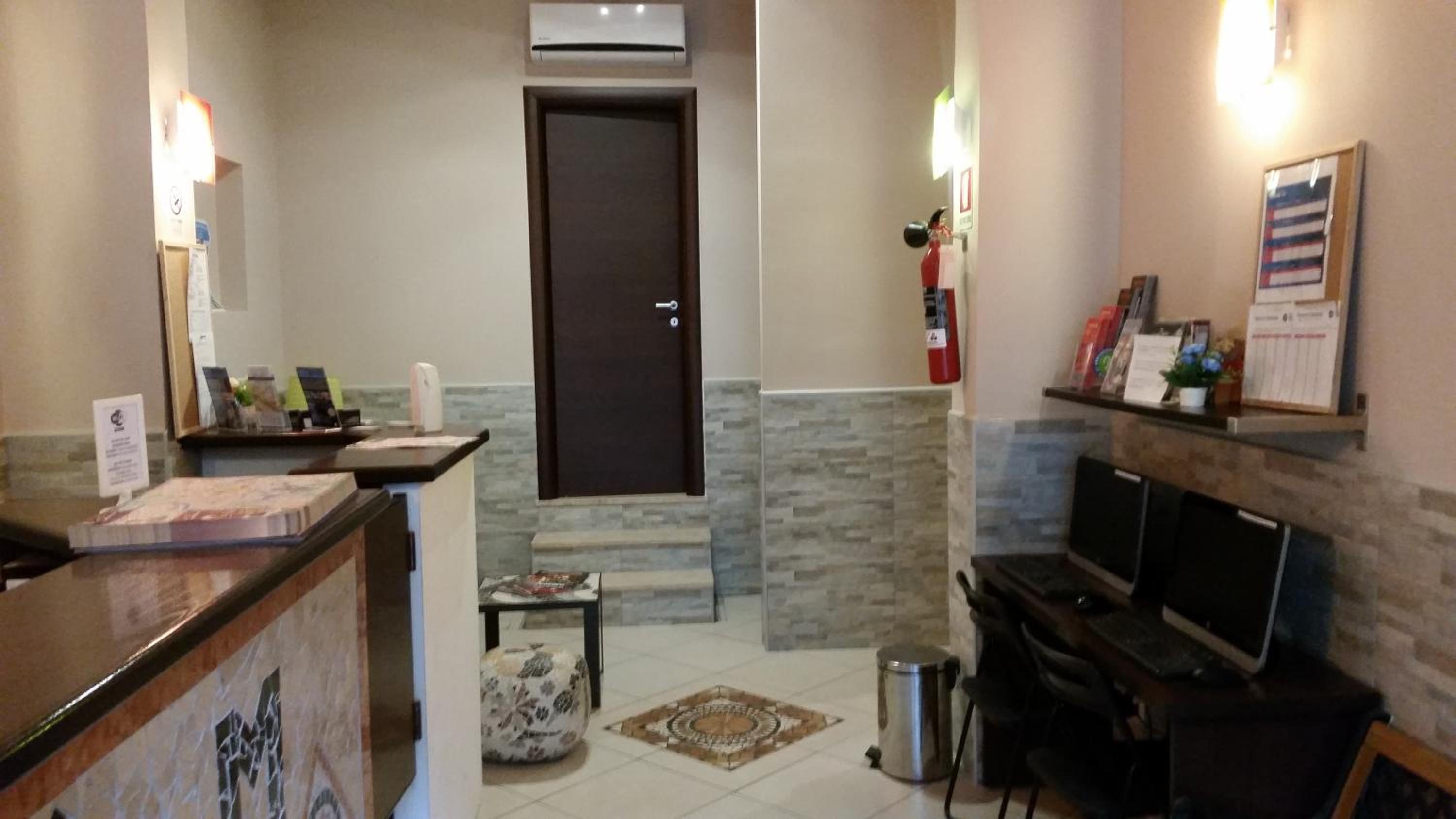 Hotel Mosaic en Rome — recepcion & lobby