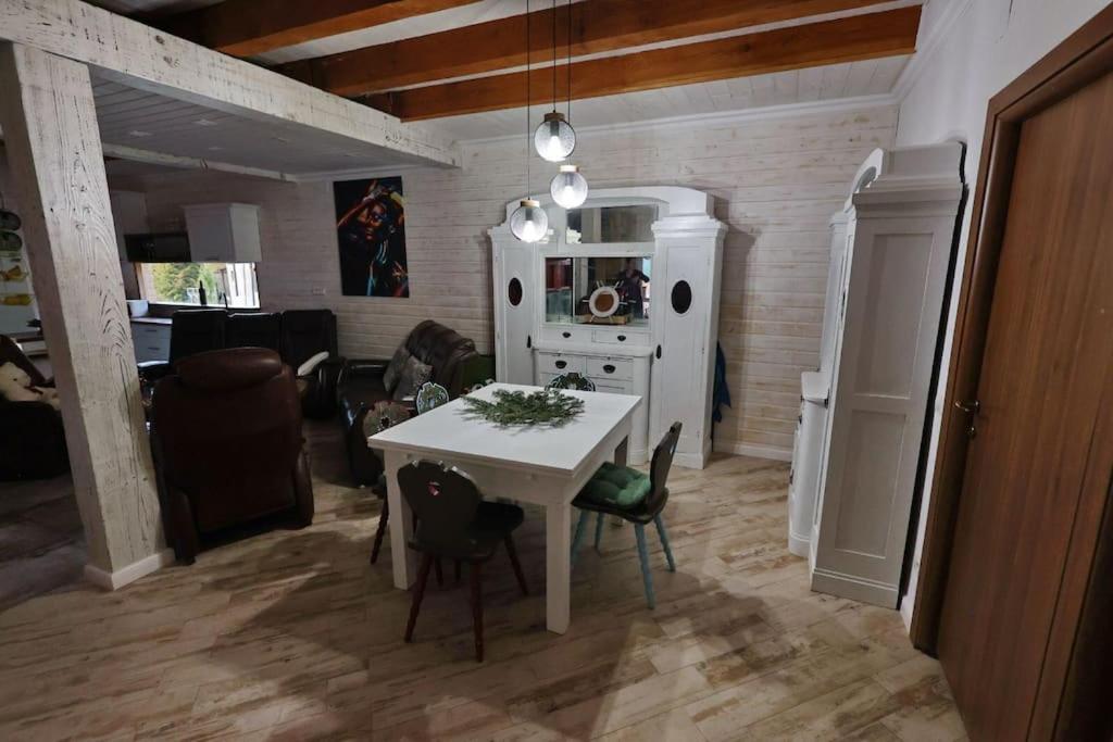 Vila Relax Valiug Crivaia