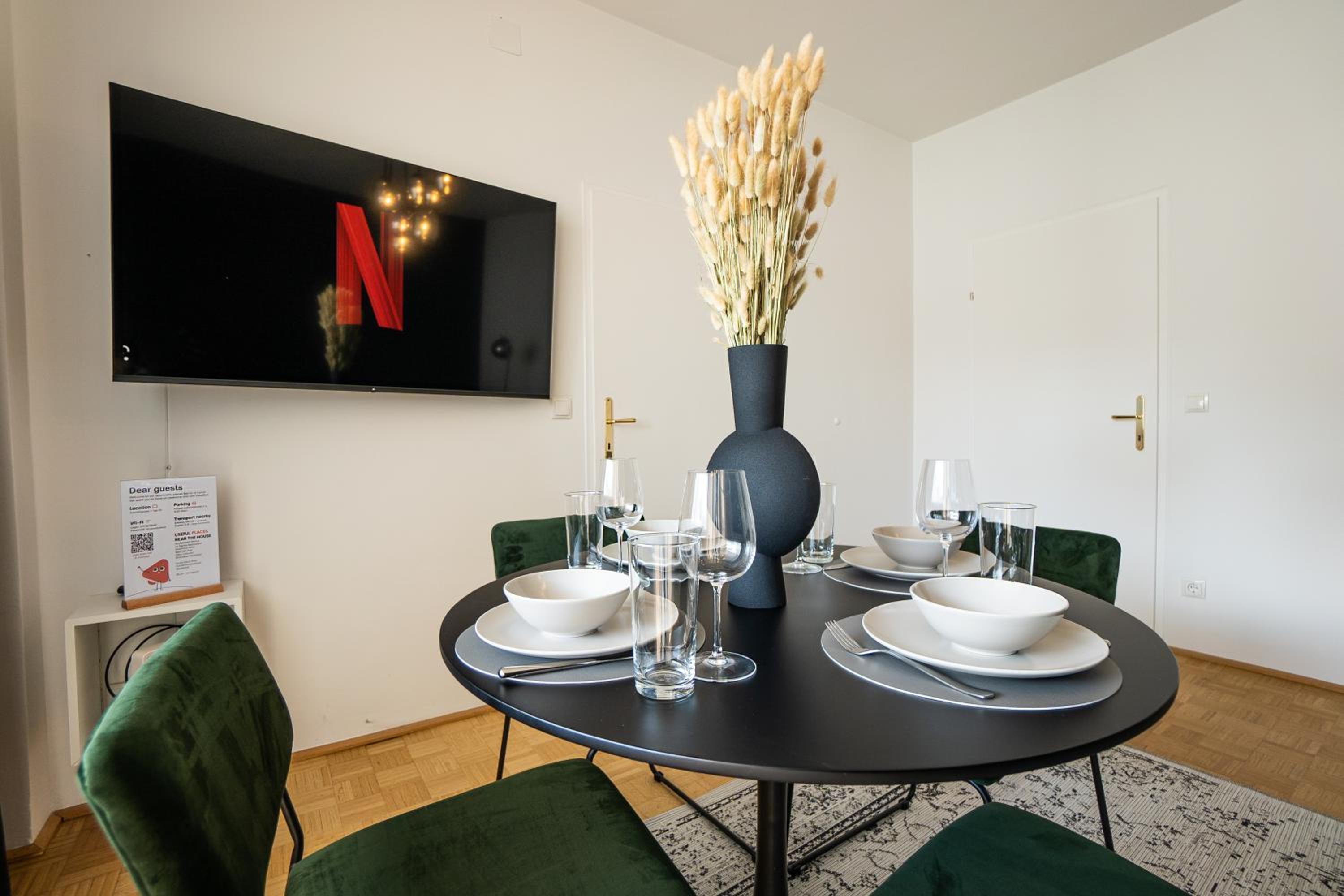 Bright stylish apartment with a huge terrace in a top location