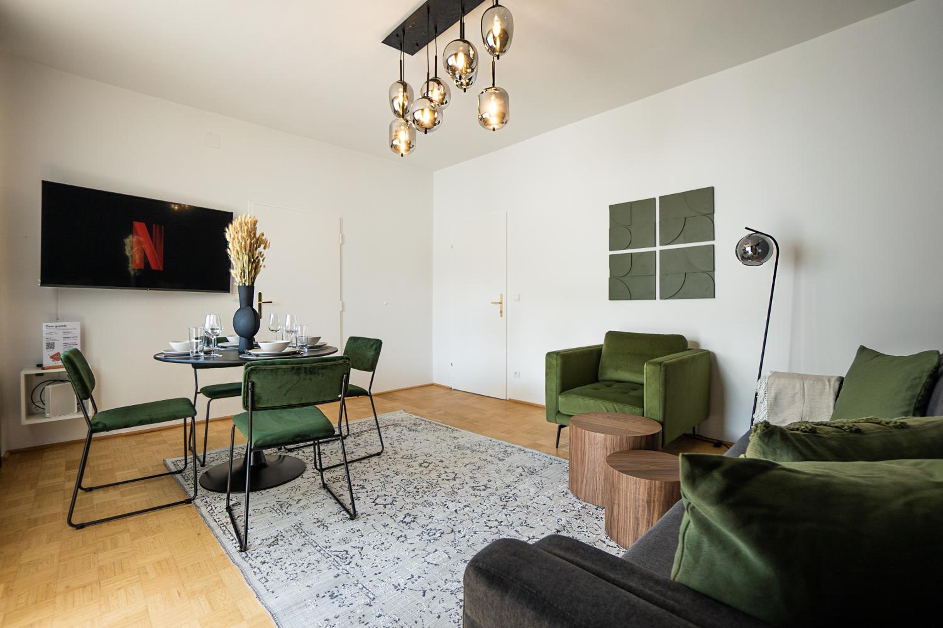 Bright stylish apartment with a huge terrace in a top location