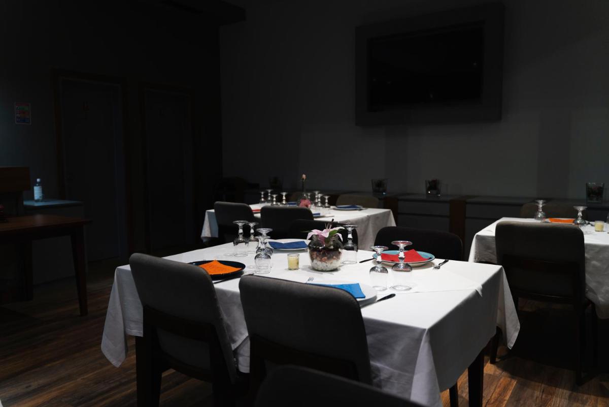restaurant