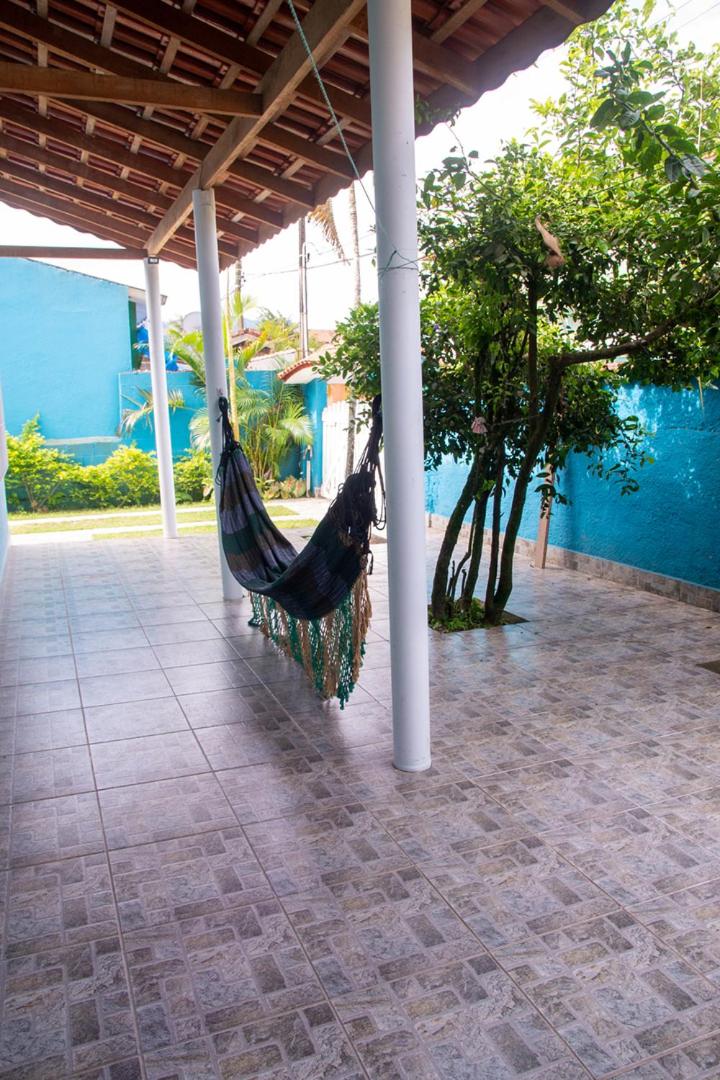 Linda casa a 950m do mar em Bertioga SP
