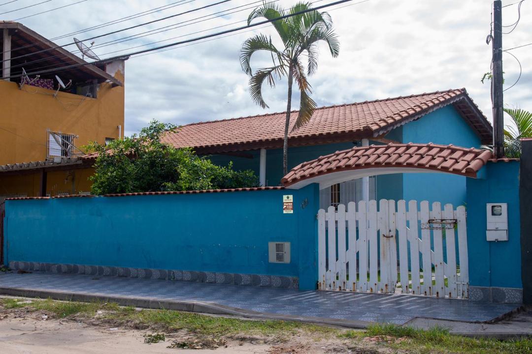 Linda casa a 950m do mar em Bertioga SP