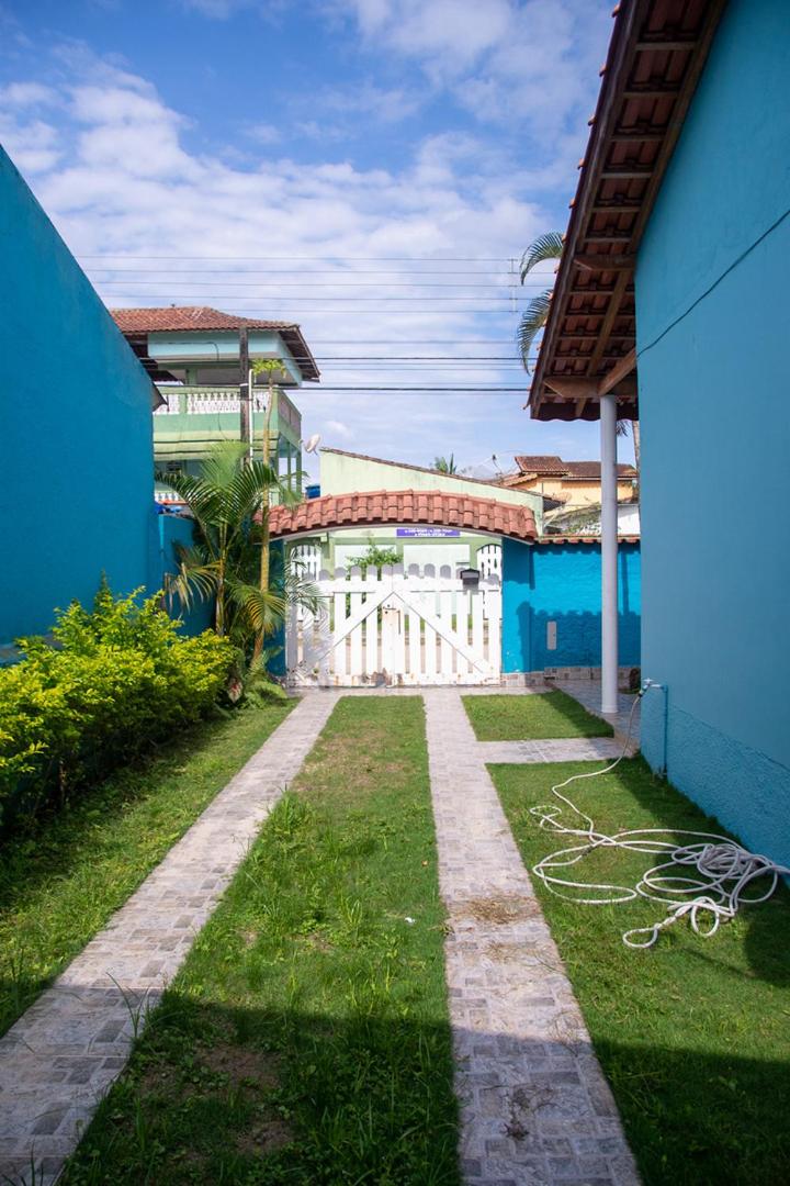 Linda casa a 950m do mar em Bertioga SP