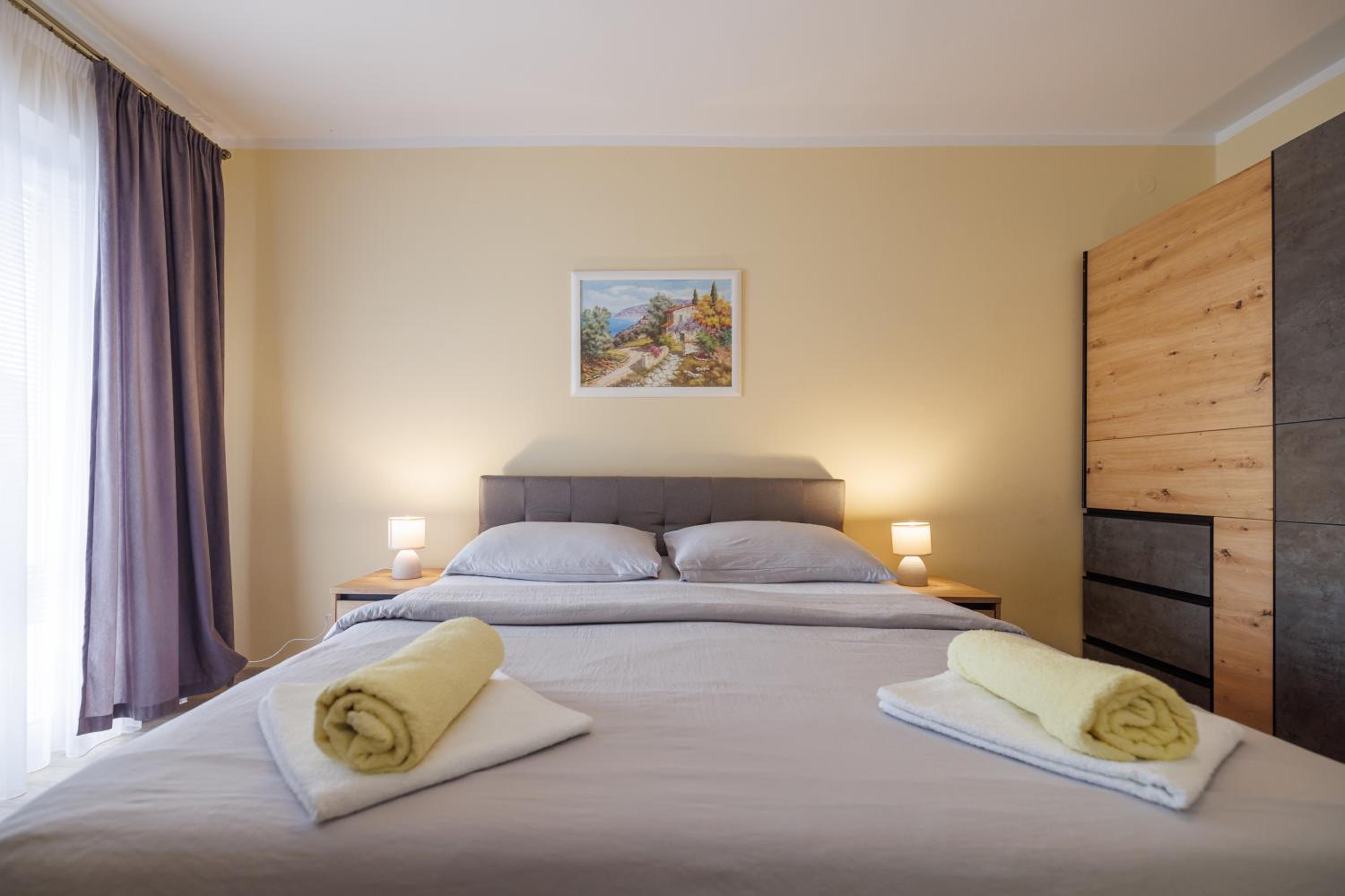 Spacious and modern app with big terrace (4+2 persons) view 5