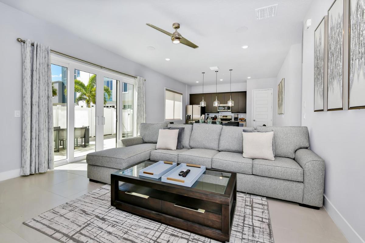 Cozy Condo near Disney w/ Hotel Amenities - 7740 - 2 - 106 view 5