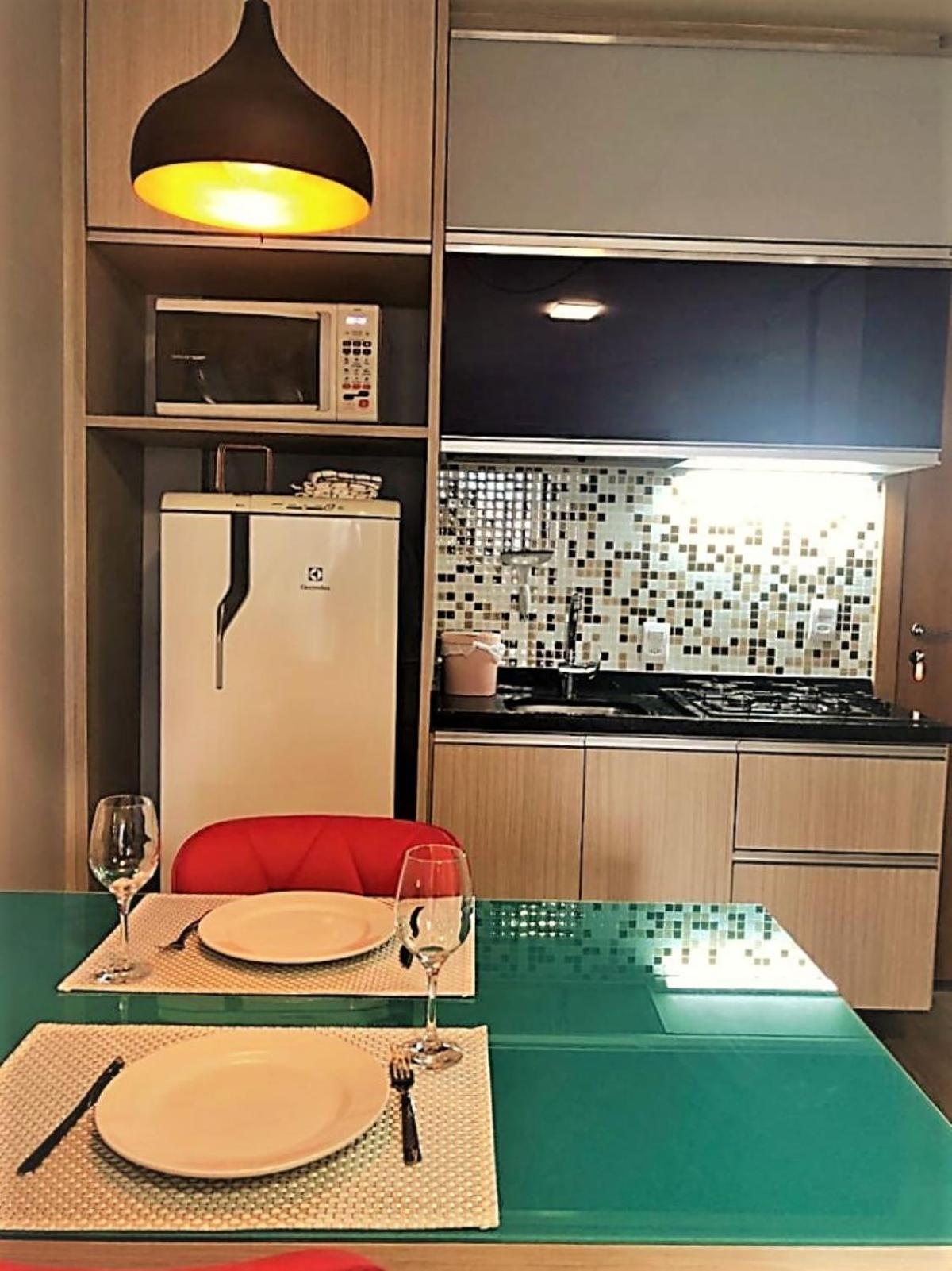 Studio Moderno e Aconchegante