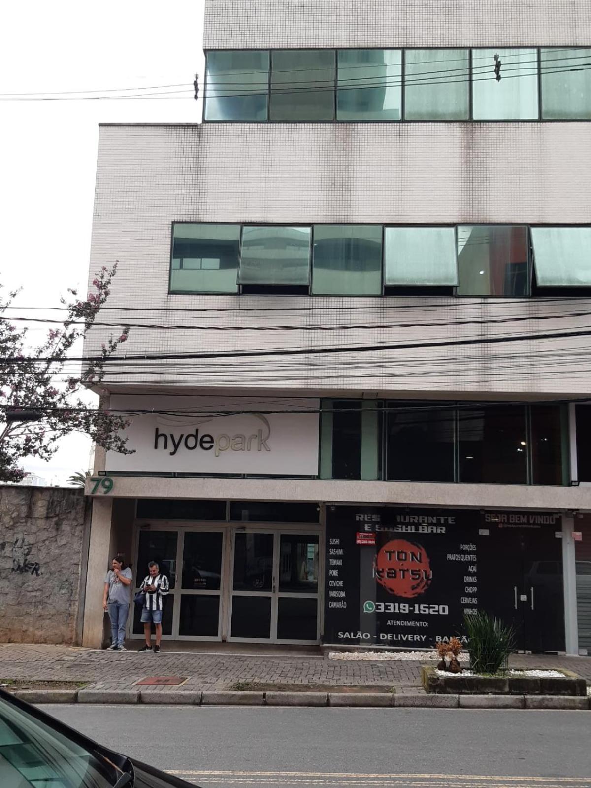 Studio Moderno e Aconchegante