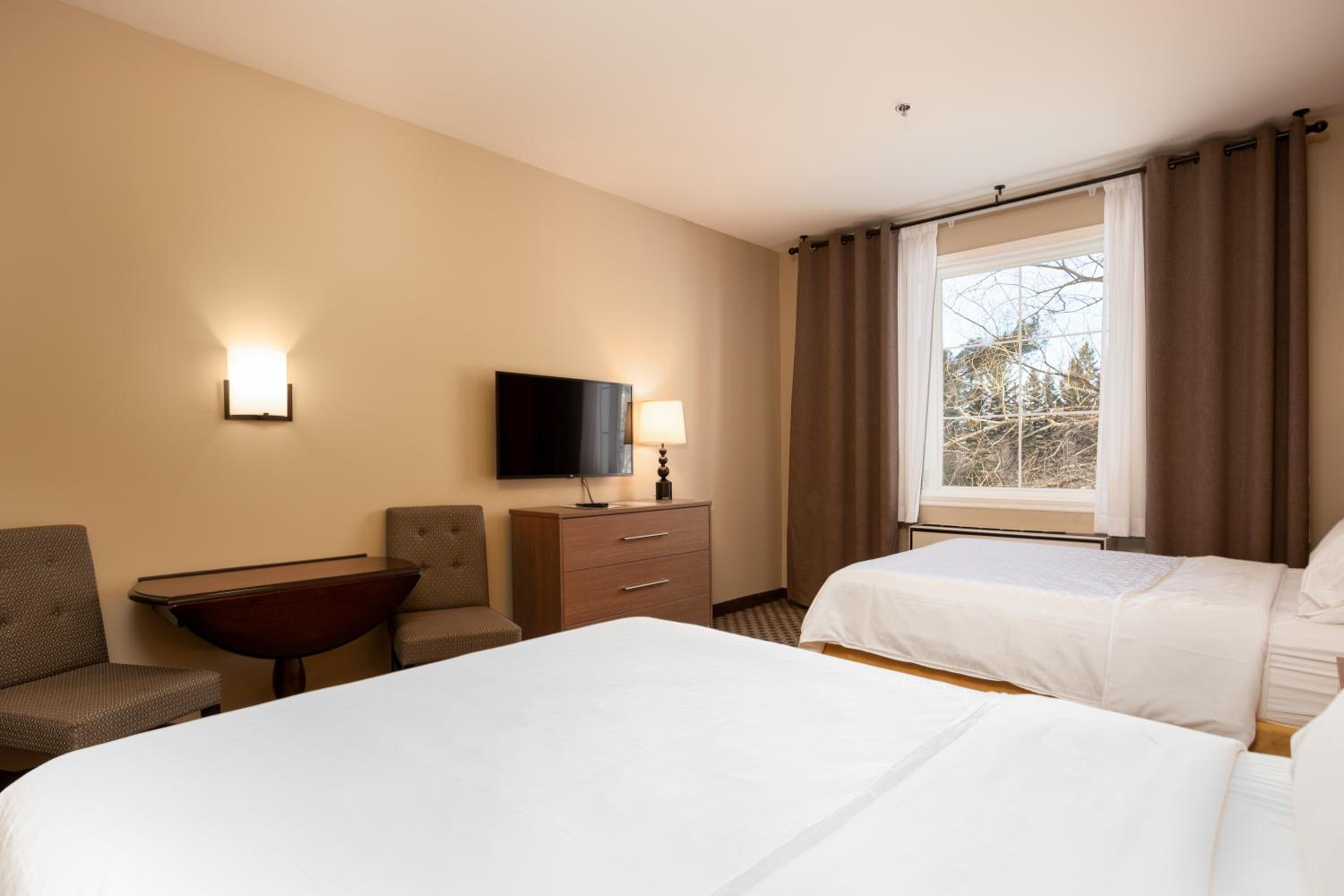 Holiday Inn Express & Suites Tremblant by IHG