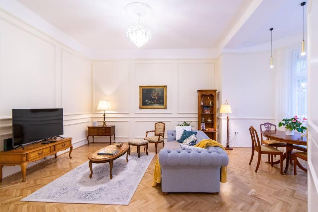 Kastély Apartman