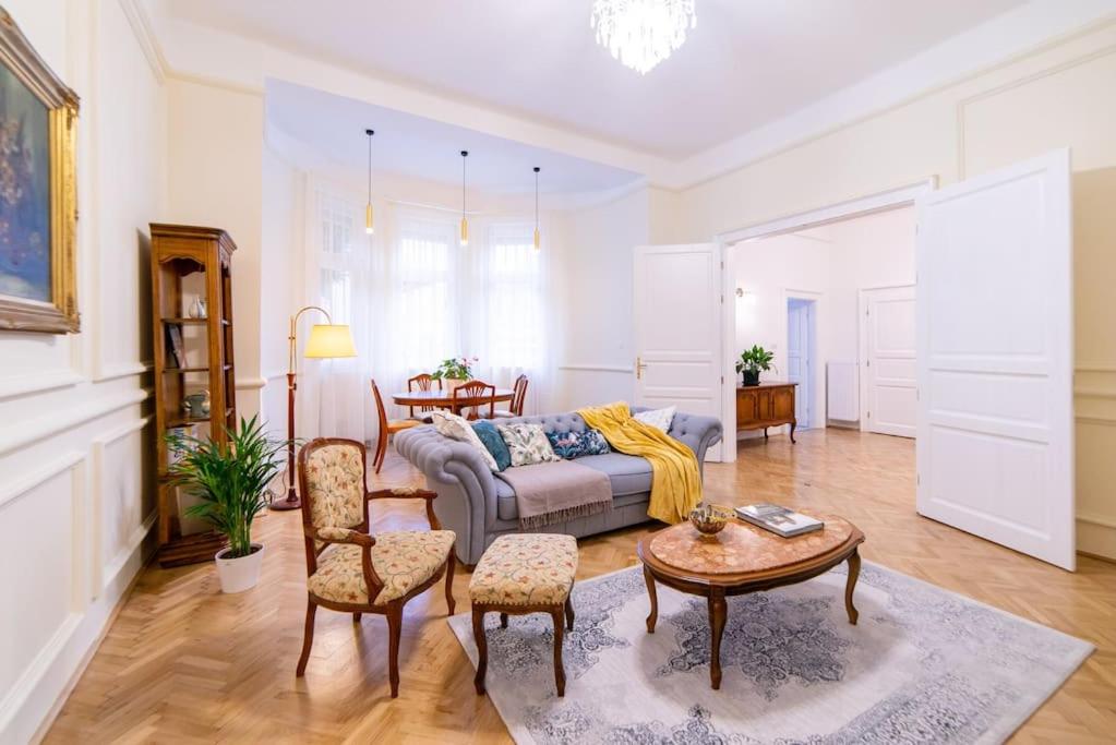 Kastély Apartman