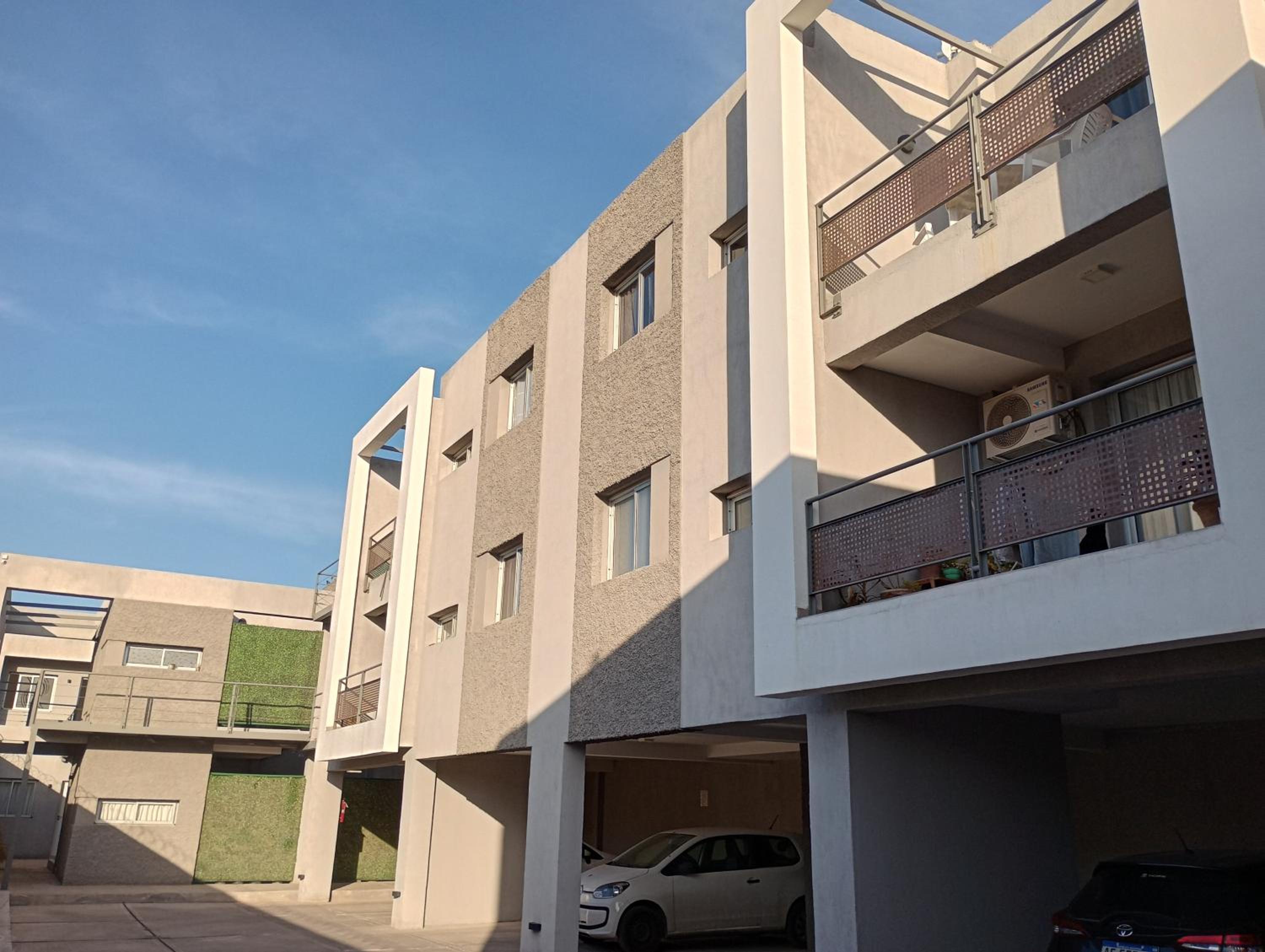 DEPARTAMENTOS LEMOS TRES