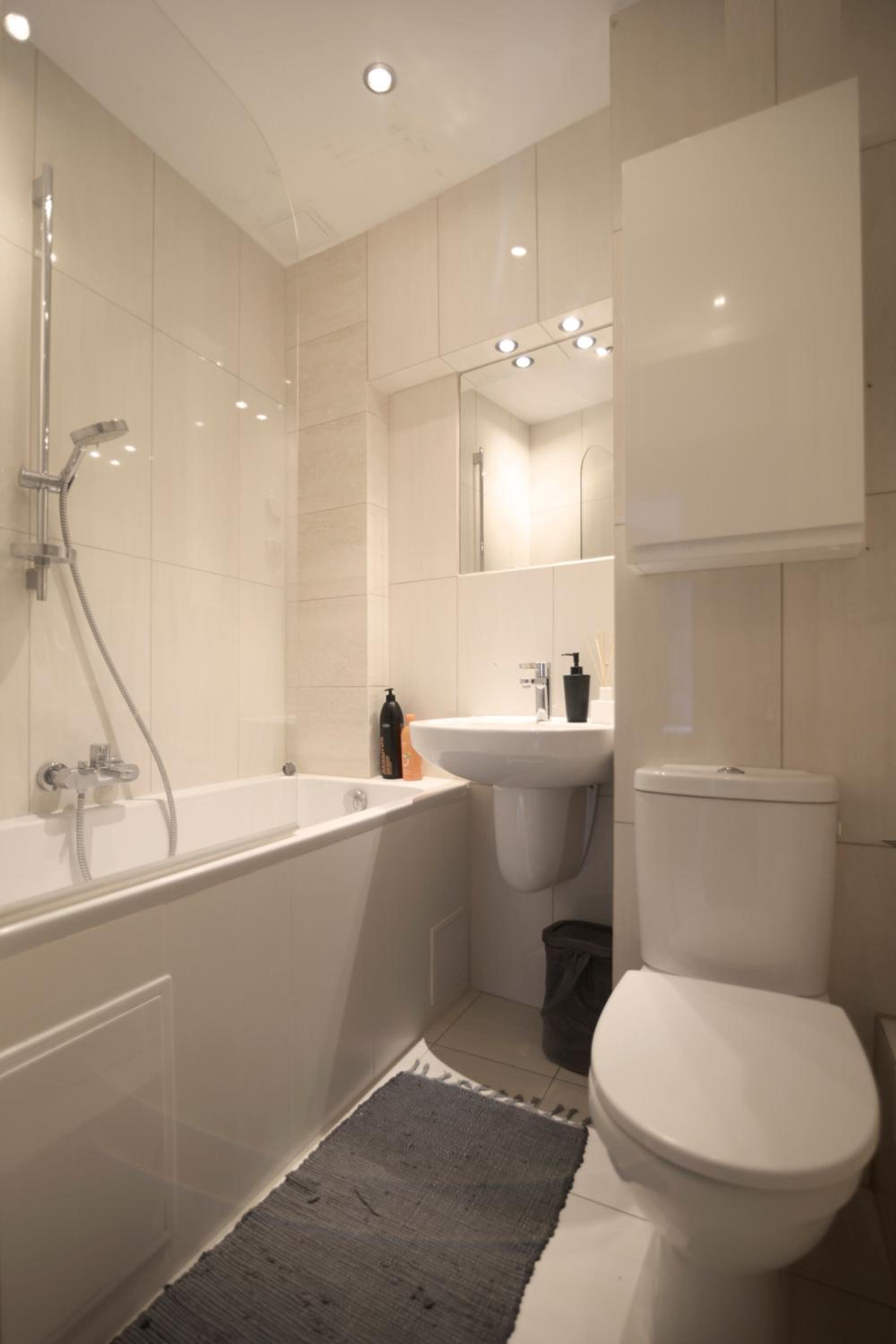 By the River and City Center - comfortable rooms