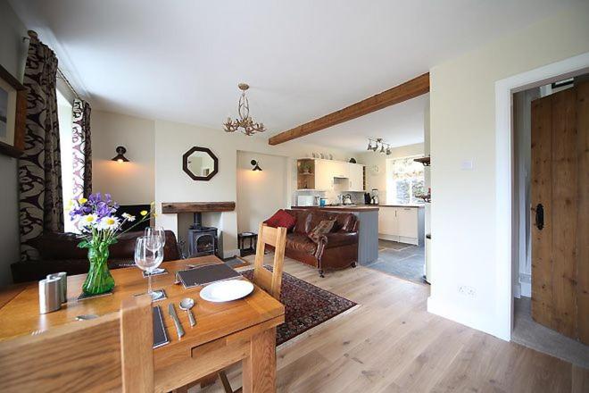 1 Kirkbeck Cottage Coniston view 3