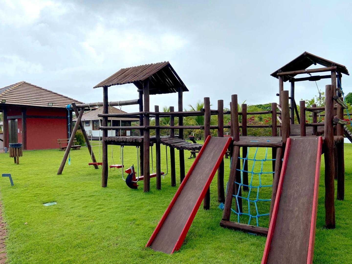 VILLAGE DAS ACÁCIAS NO PISCINAS NATURAIS