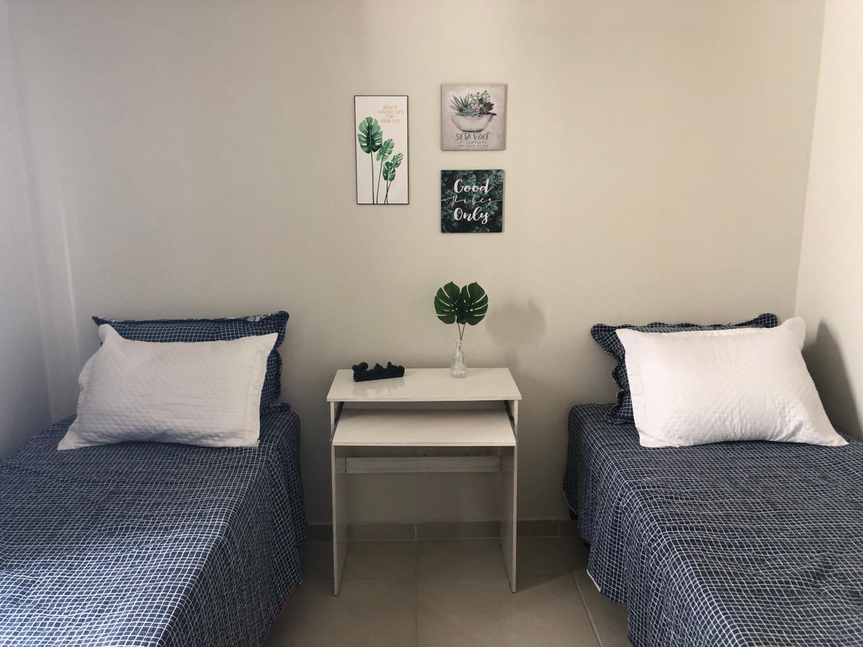 A Passos da Areia Apartamento 2 Quartos no Coração da Badalada Praia do Morro - WiFi Fibra