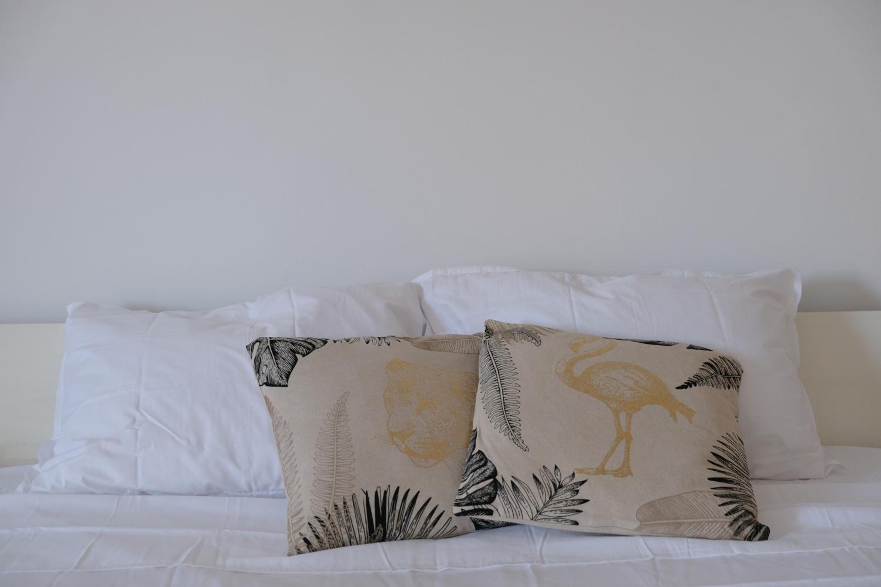 Penthouse with sea view, lift, 2 min from Valletta view 2