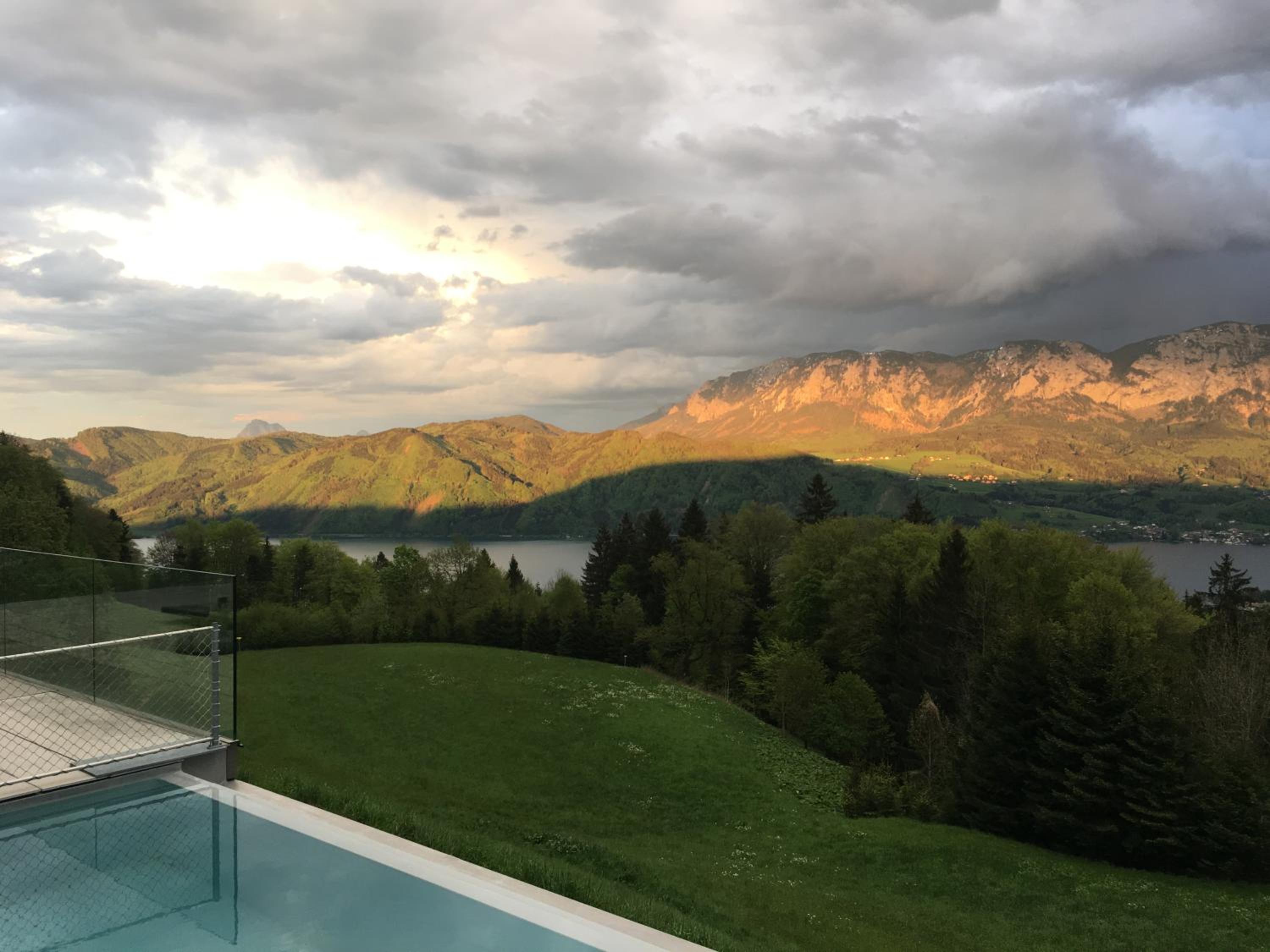Attersee Luxury Design Villa with dream views, large Pool and Sauna