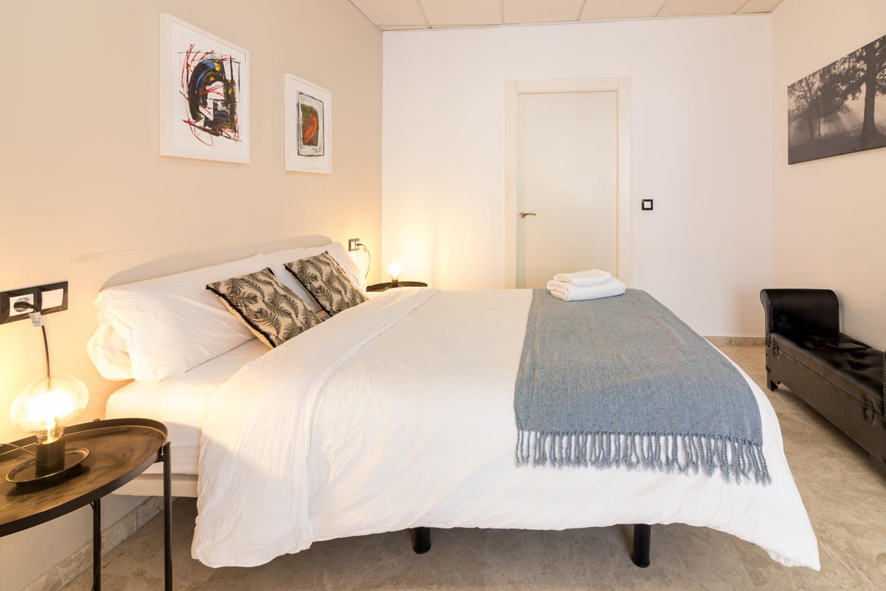 Sáenz Suites Gallery by Bossh! Apartments