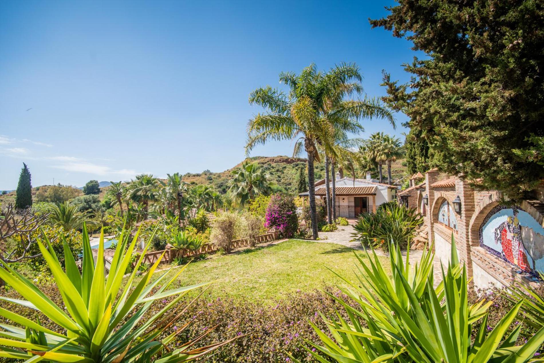 Cubo's Mijas Finca Huerta Rica Paraiso