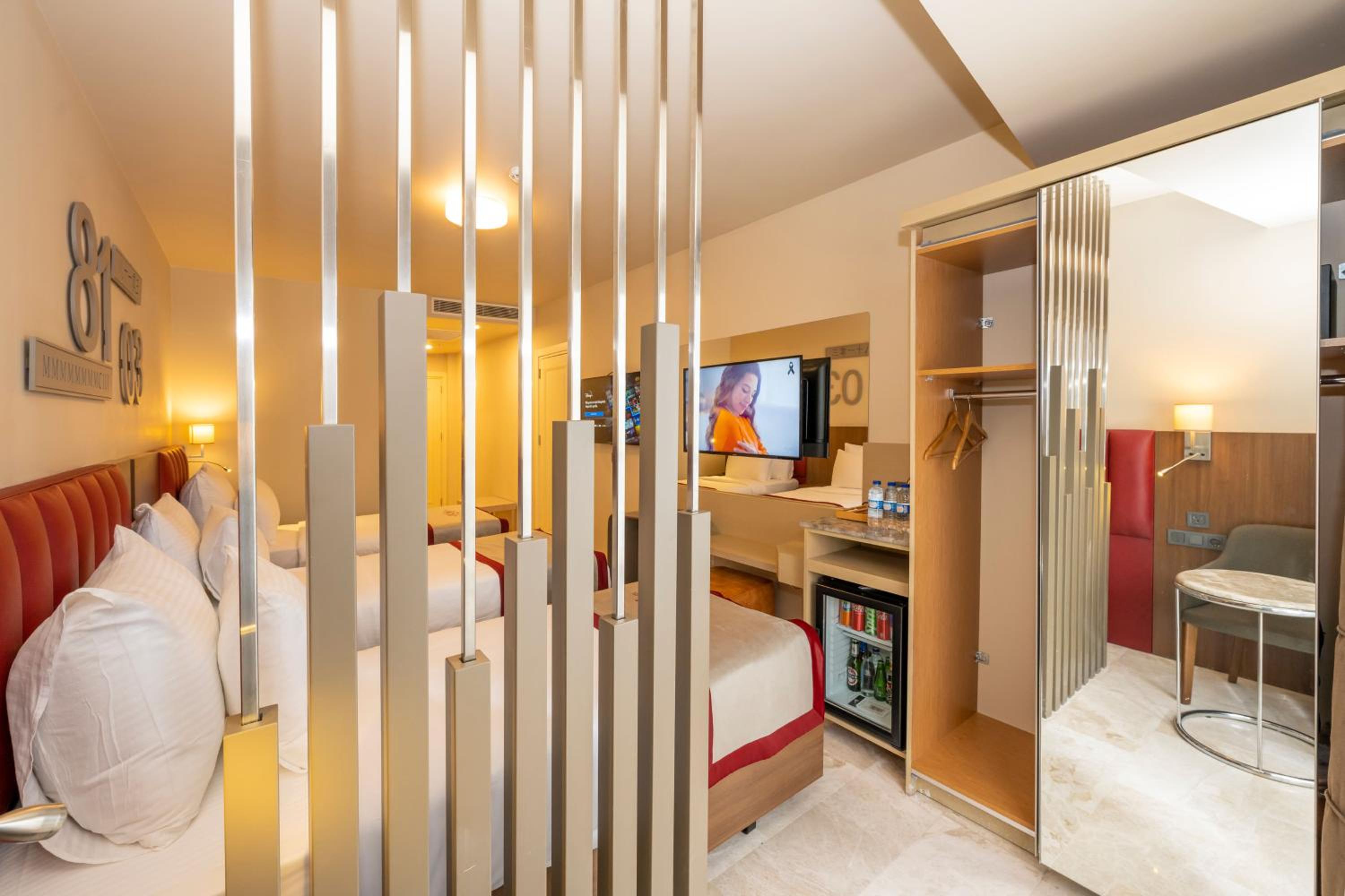 Ramada By Wyndham Istanbul Pera Taksim - Image 75