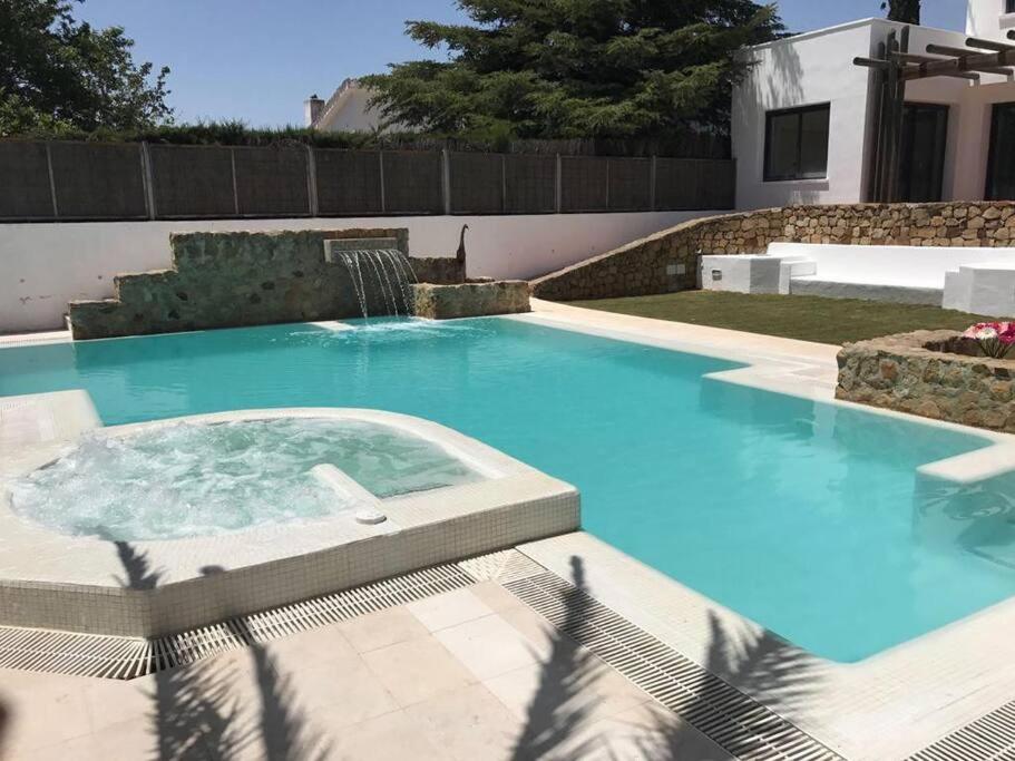 Villa Mateos