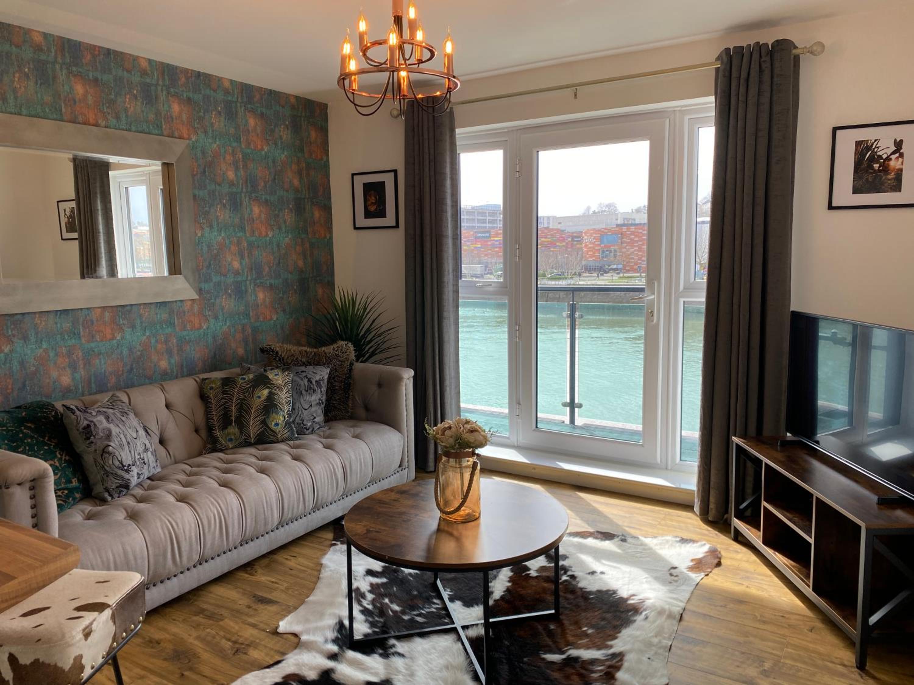 Luxury Riverfront Apartment