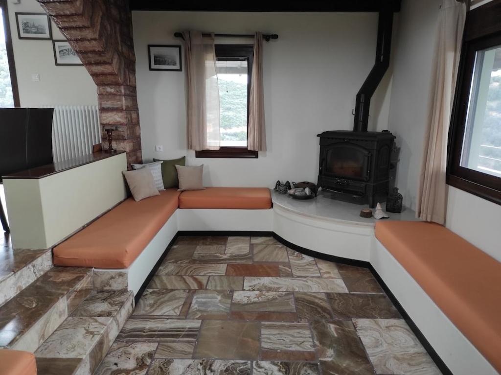 Villa Chloe - Amazing view Villa with swimming pool