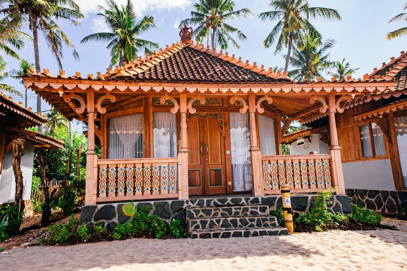 Hotel Blue Harbor Beachfront Villas & Resto - Image 1