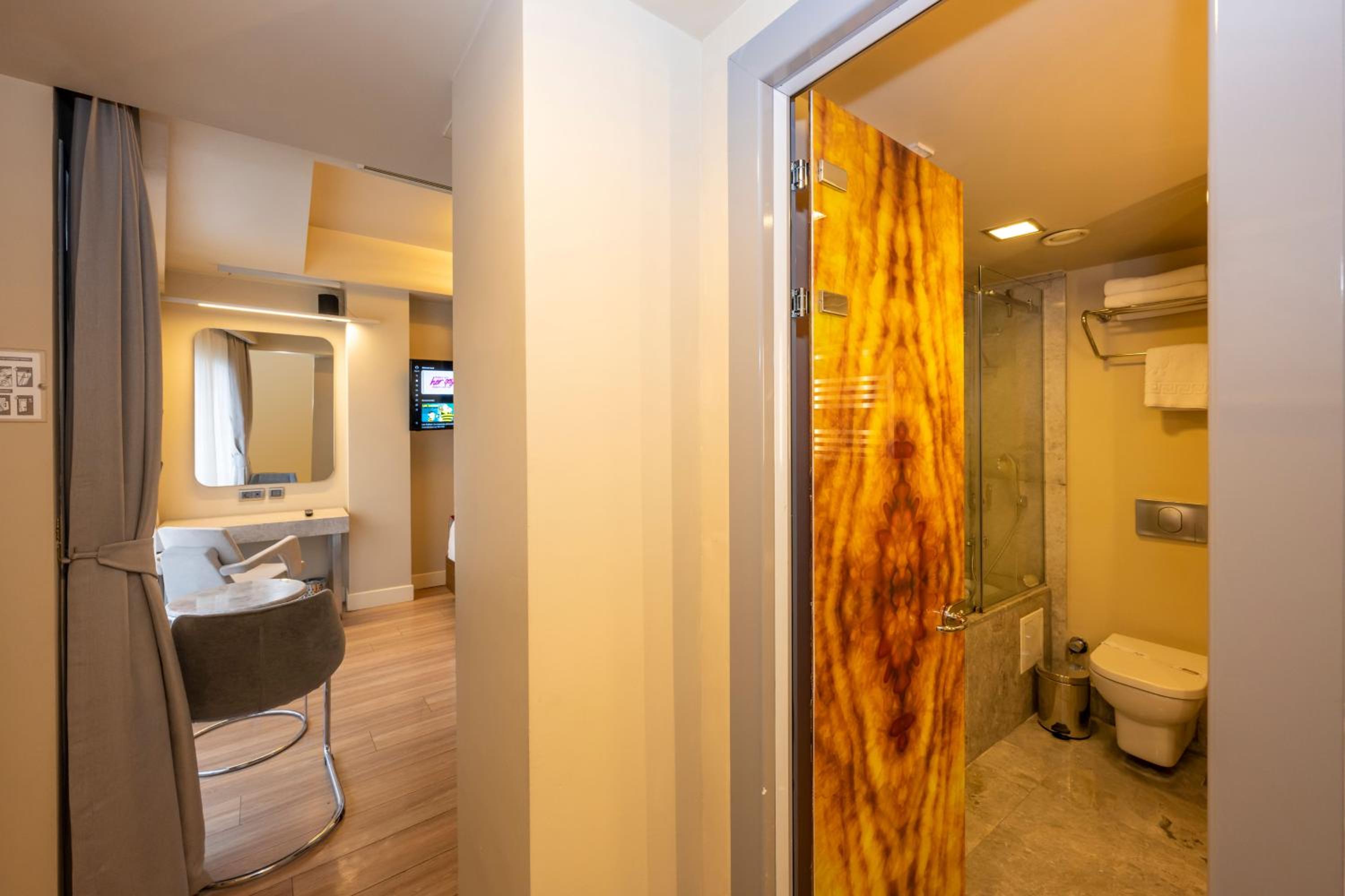 Ramada By Wyndham Istanbul Pera Taksim - Image 77