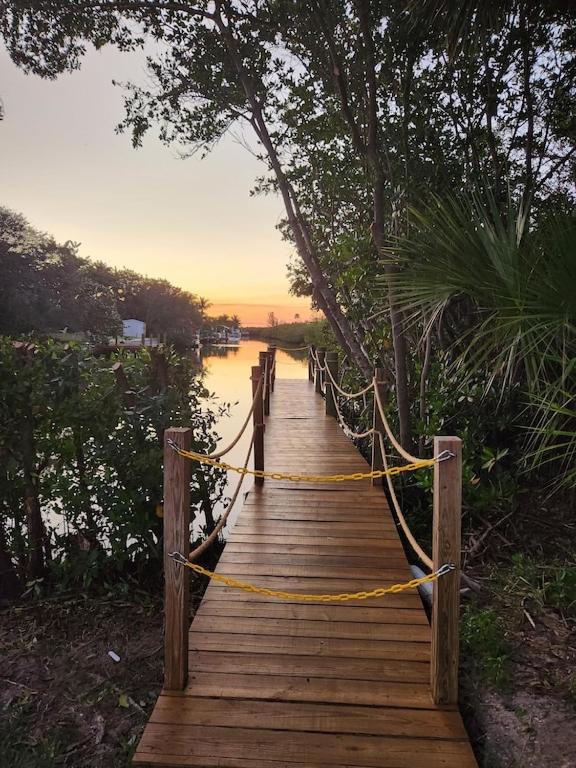 Renovated Spacious Beach House-Steps from the Beach!