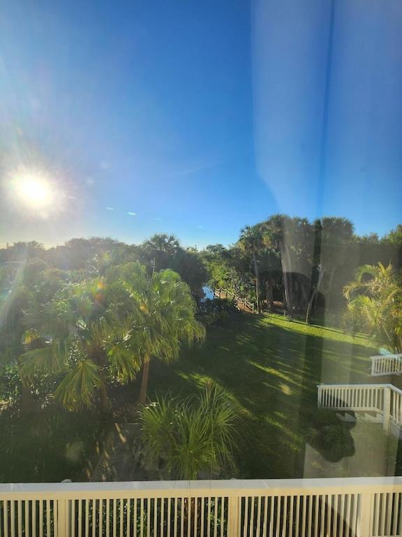Renovated Spacious Beach House-Steps from the Beach!