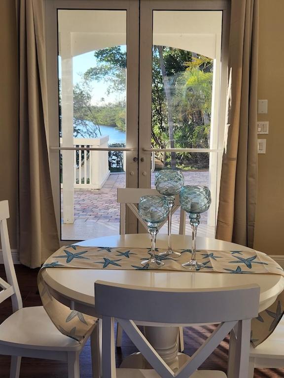 Renovated Spacious Beach House-Steps from the Beach!