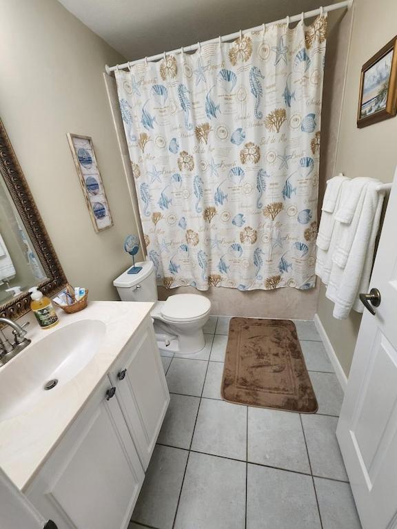 Renovated Spacious Beach House-Steps from the Beach!